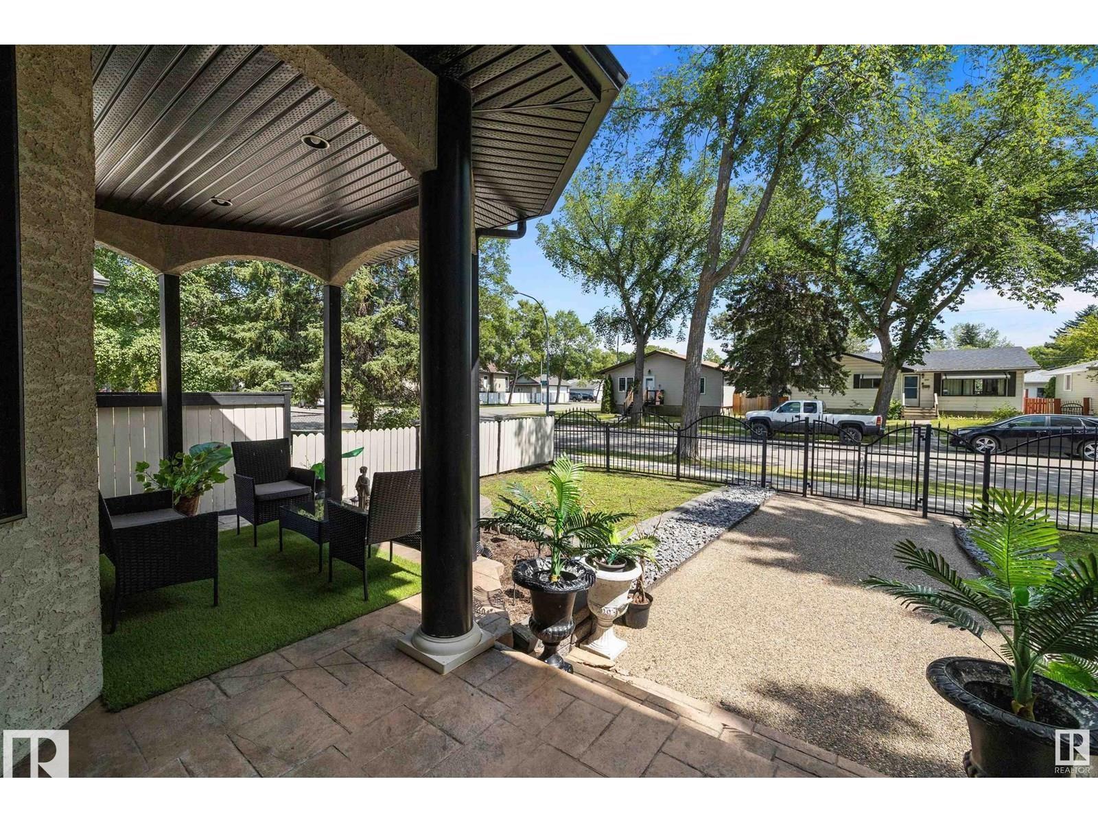 9544 154 St Nw, Edmonton, Alberta  T5P 2E9 - Photo 3 - E4477435