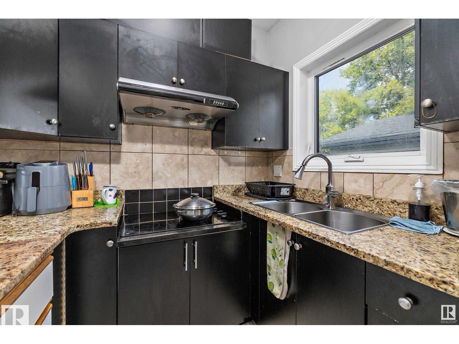 9544 154 St Nw, Edmonton, Alberta  T5P 2E9 - Photo 22 - E4477435