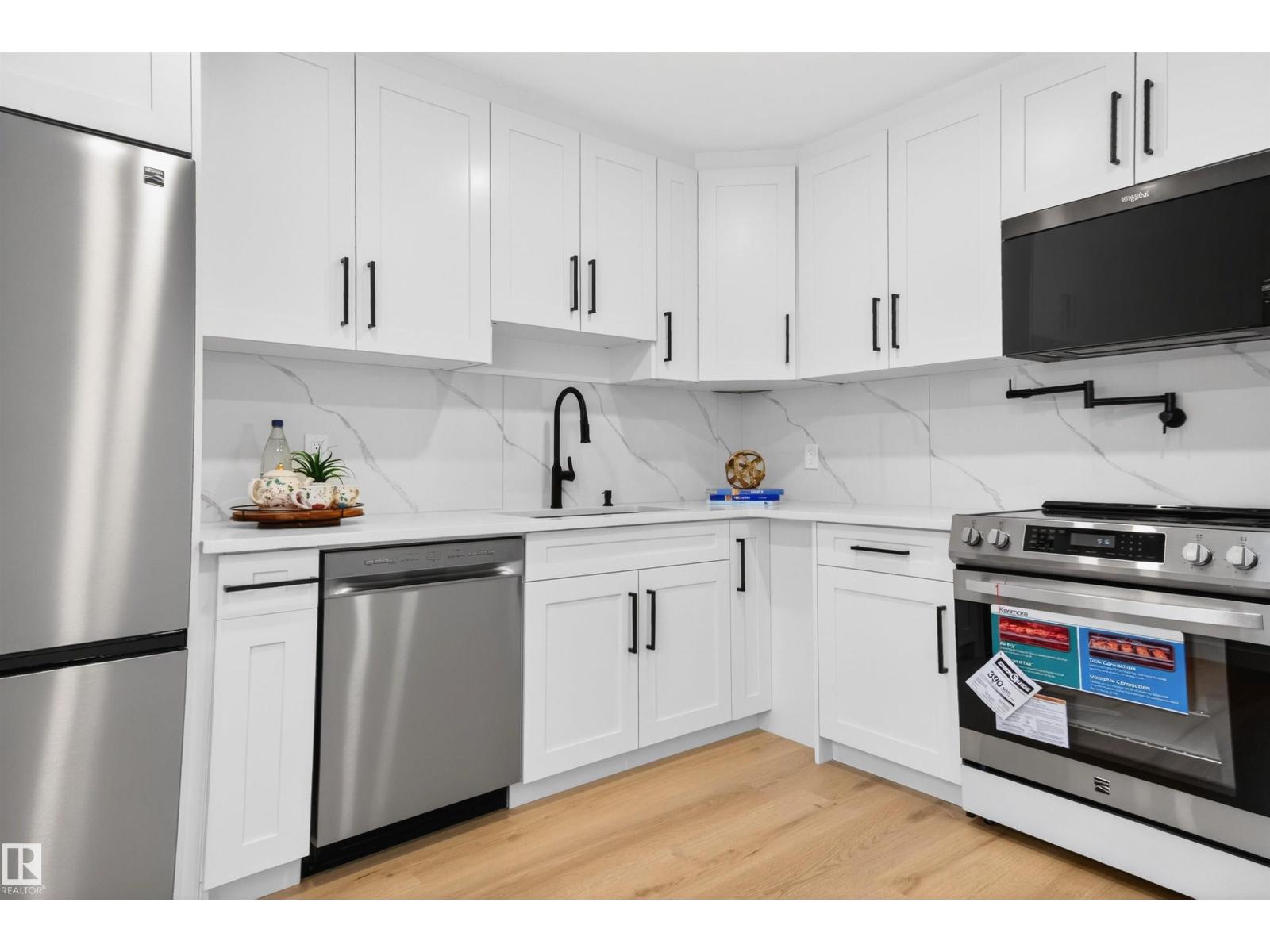 304 Morin Maze Mz Nw, Edmonton, Alberta  T6K 1V1 - Photo 11 - E4474480