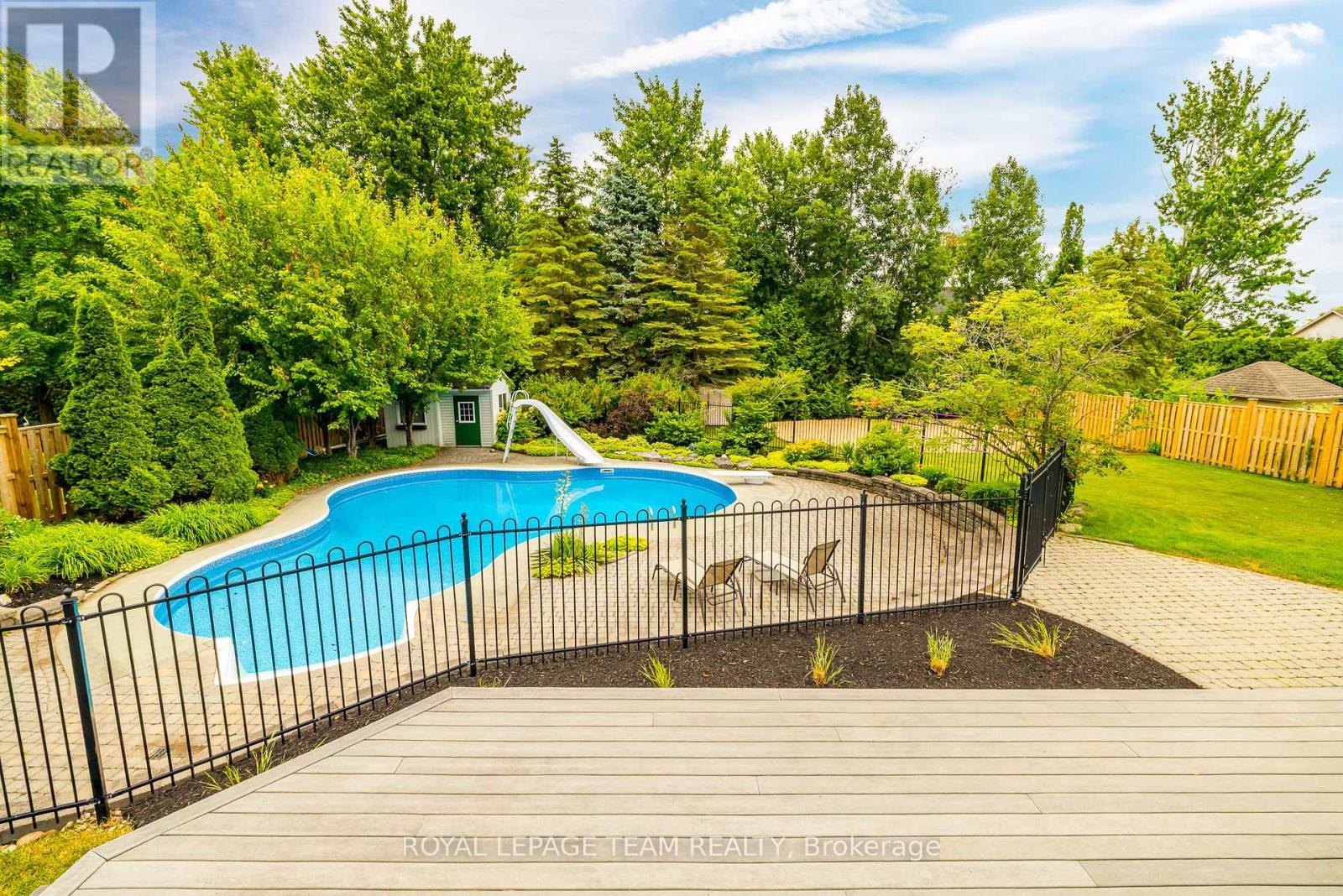 10 Beechgrove Gardens, Ottawa, Ontario  K2S 1W5 - Photo 44 - X12882122