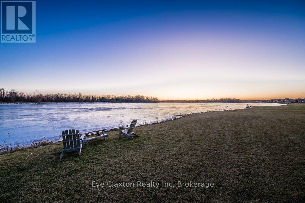 129 Heritage Lake Drive, Puslinch, Ontario  N0B 2J0 - Photo 45 - X12787694