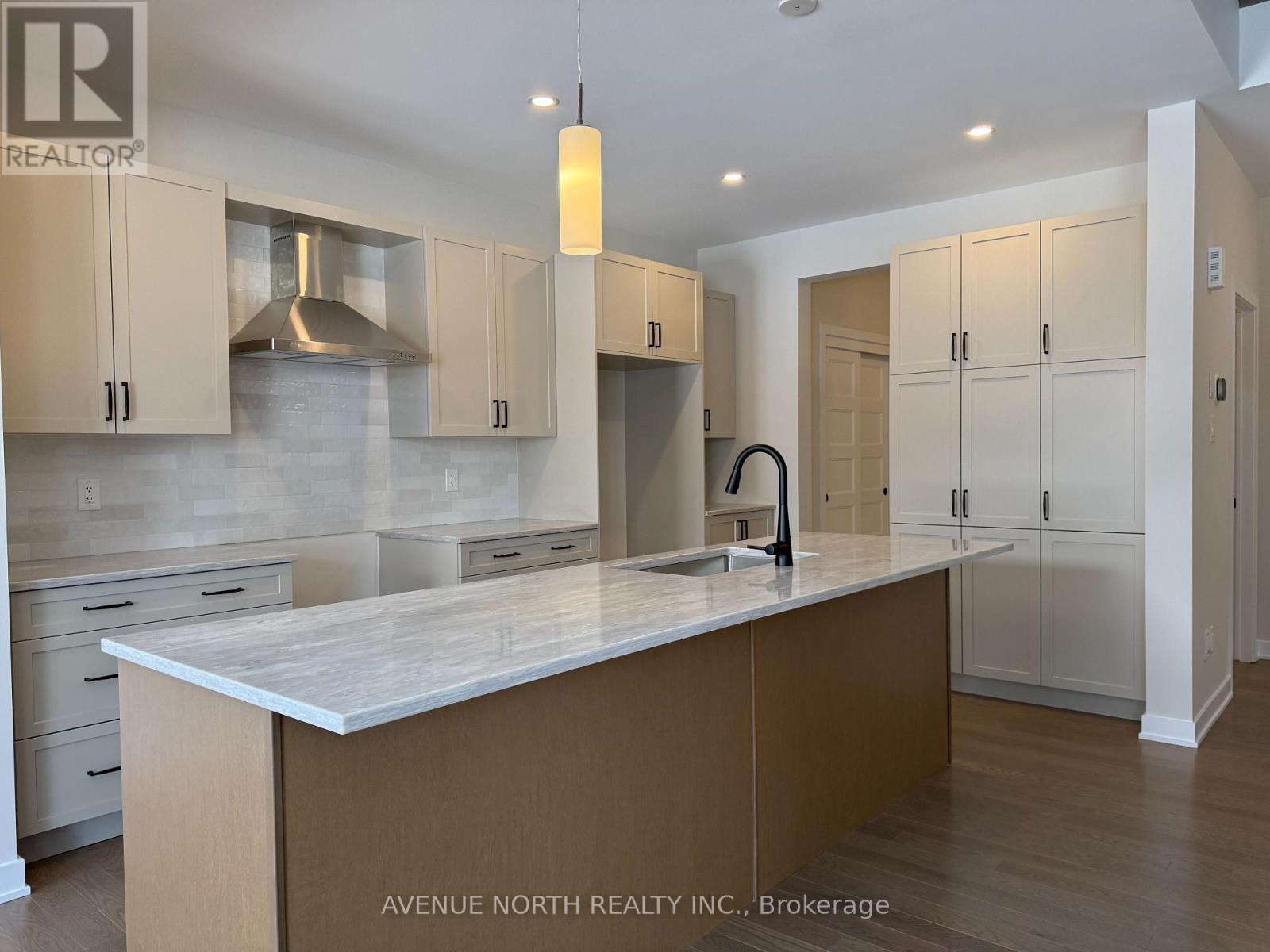 210 Ginebik Way, Ottawa, Ontario  K1X 0H4 - Photo 14 - X12763824