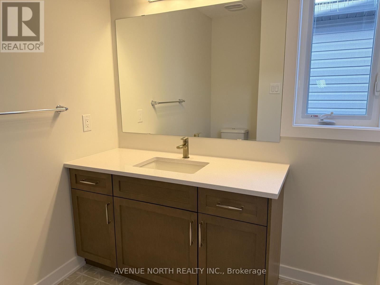 210 Ginebik Way, Ottawa, Ontario  K1X 0H4 - Photo 25 - X12763824