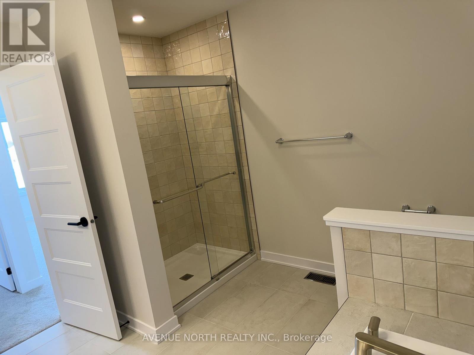 210 Ginebik Way, Ottawa, Ontario  K1X 0H4 - Photo 38 - X12763824