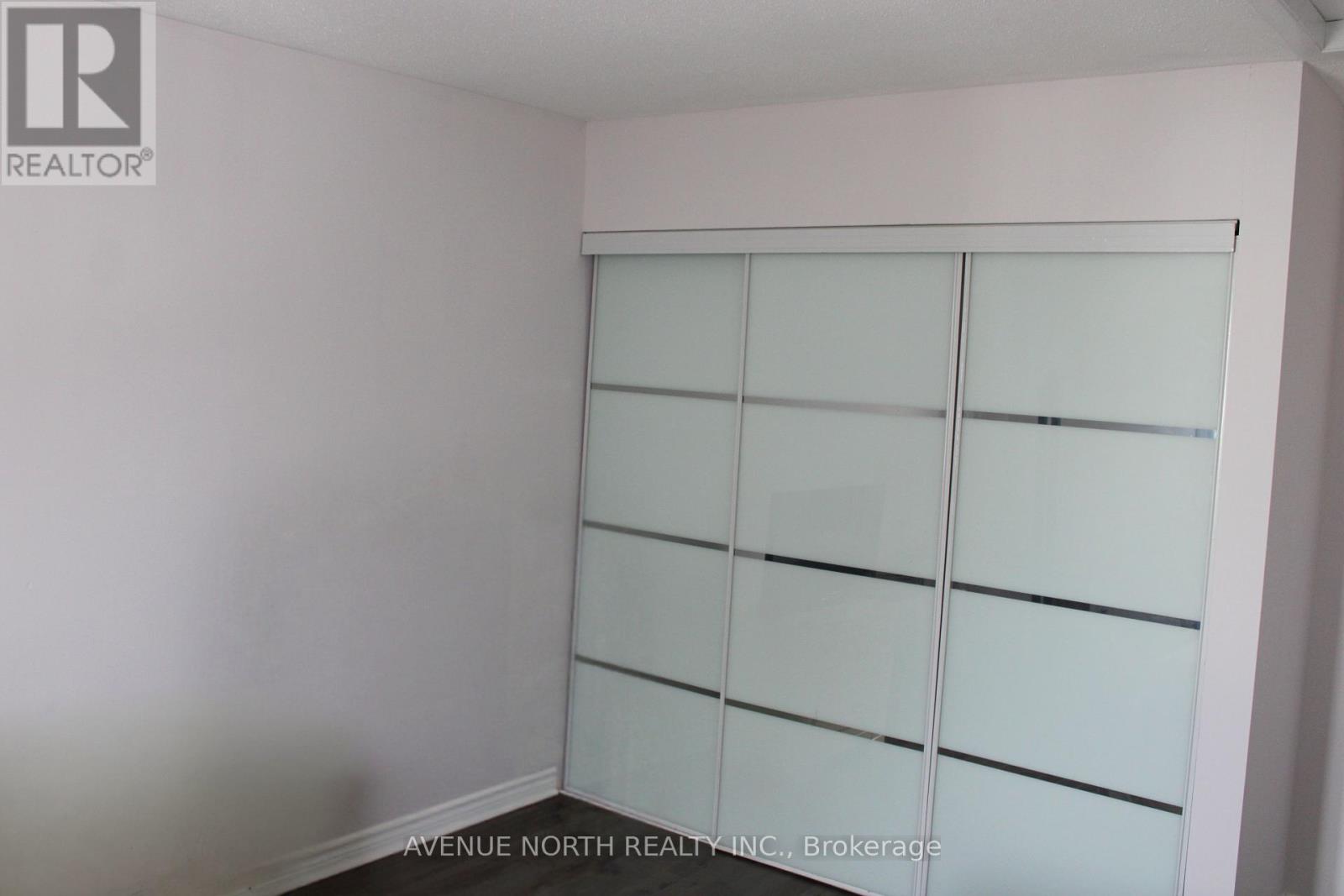 365 Lefebvre Way, Ottawa, Ontario  K1E 2W5 - Photo 14 - X12828712