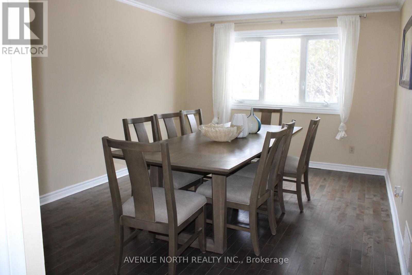 365 Lefebvre Way, Ottawa, Ontario  K1E 2W5 - Photo 7 - X12828712