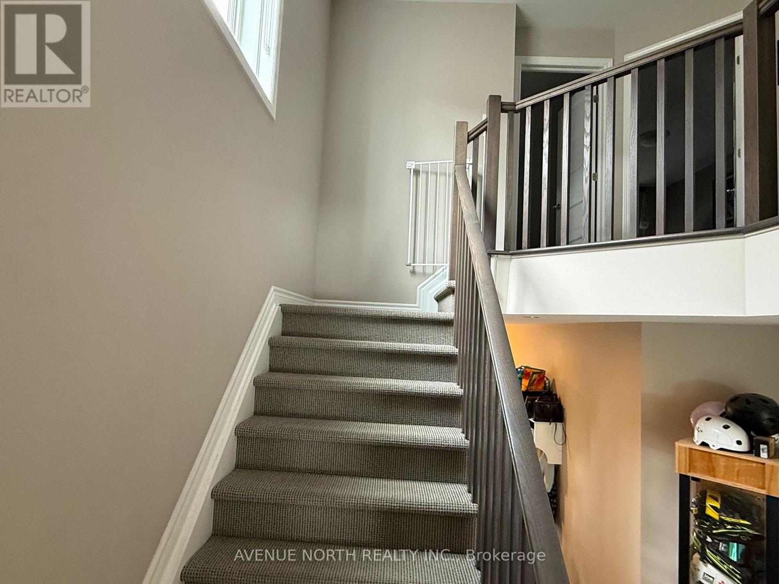 821 Cedar Creek Drive, Ottawa, Ontario K1T 0B3 - Photo 21 - X12835546