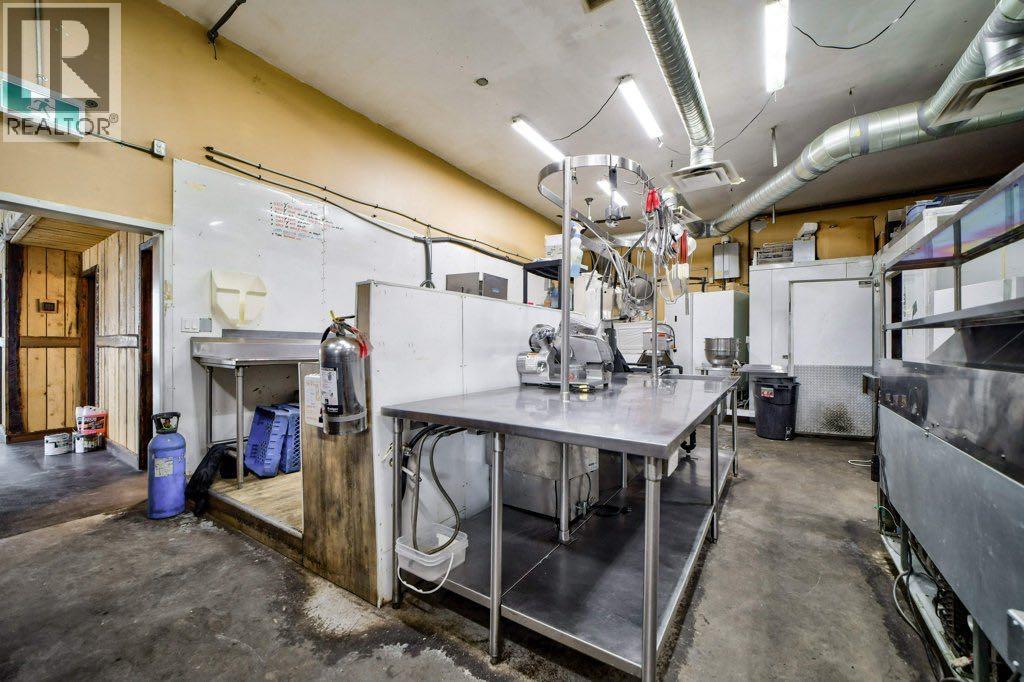 8510 19 Avenue, Coleman, Alberta  T0K 0M0 - Photo 29 - A2292990