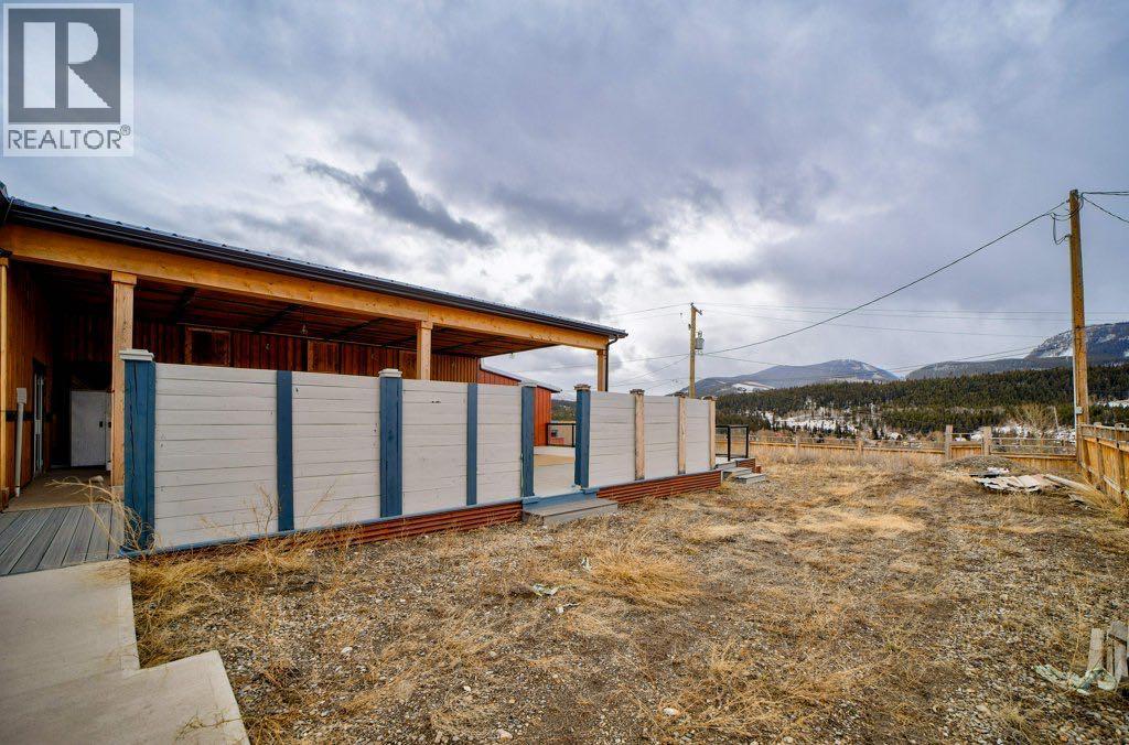 8510 19 Avenue, Coleman, Alberta  T0K 0M0 - Photo 5 - A2292990