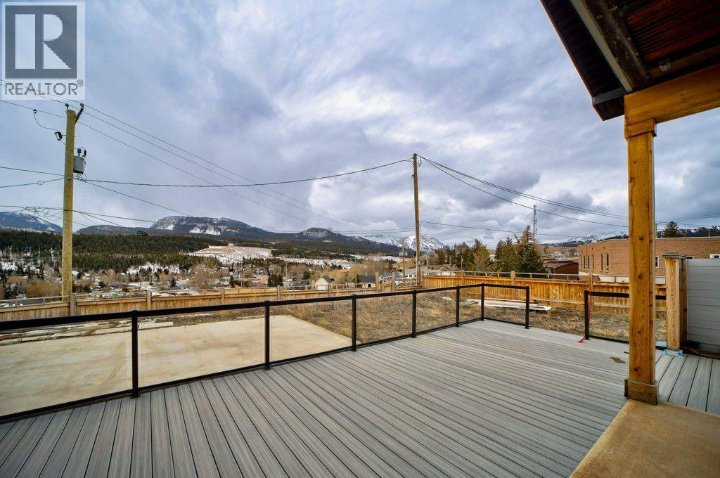 8510 19 Avenue, Coleman, Alberta  T0K 0M0 - Photo 8 - A2292990