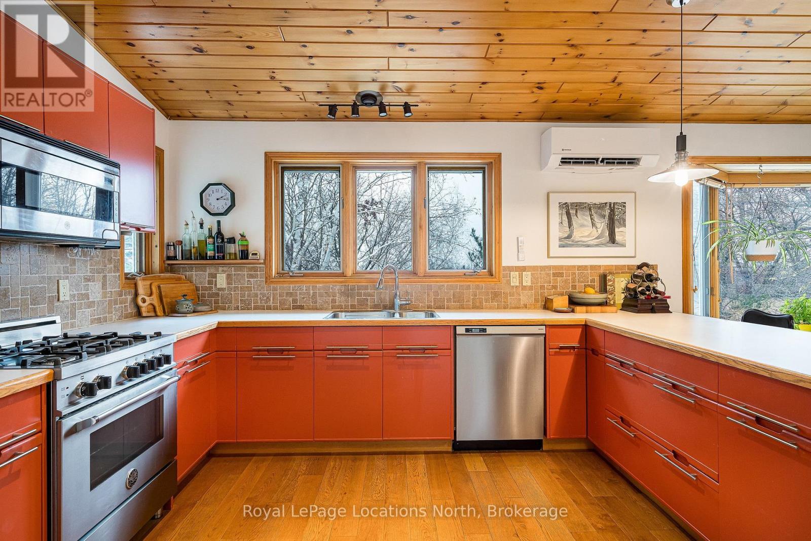 26 Oslerview Drive, Clearview, Ontario  L9Y 3Y9 - Photo 19 - S12882154