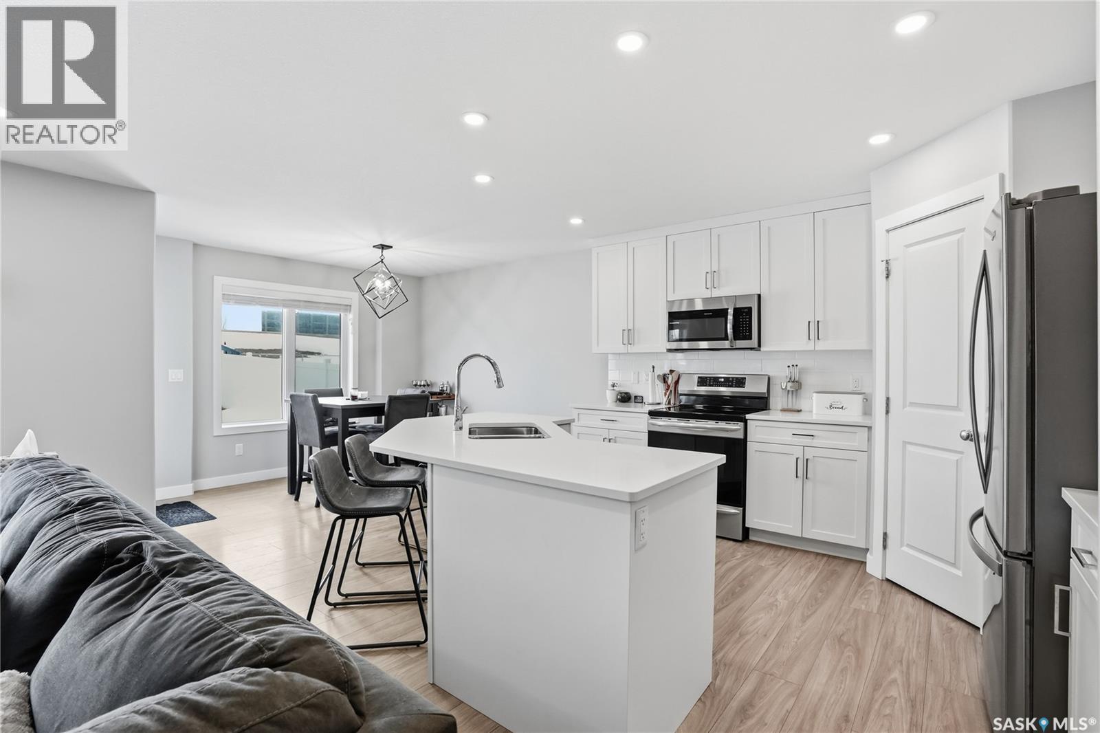 429 Germain Manor, Saskatoon, Saskatchewan  S7V 0V1 - Photo 6 - SK029008