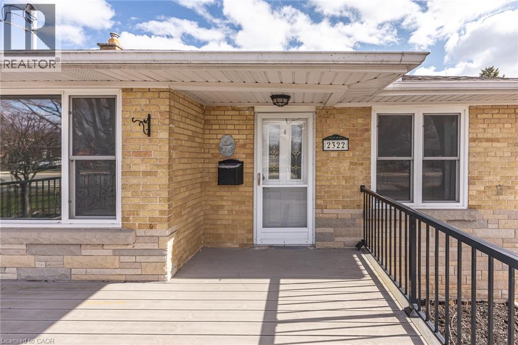 2322 Redfern Road, Burlington, Ontario  L7R 1X3 - Photo 4 - 40799040