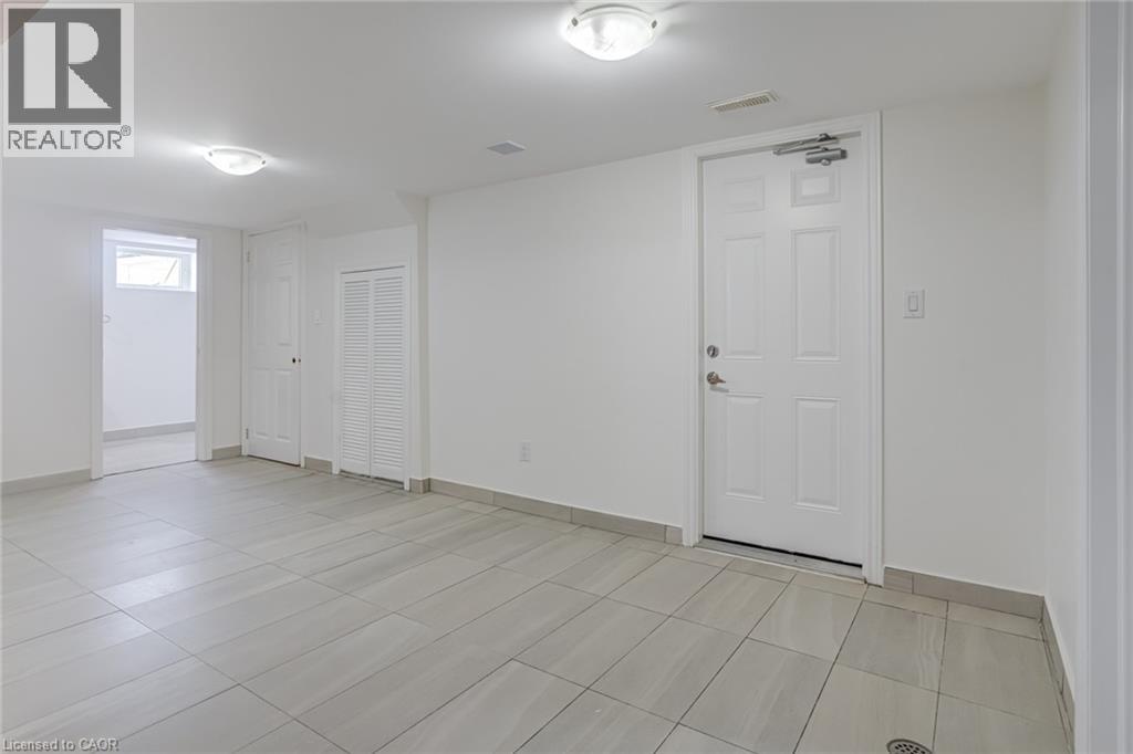 2322 Redfern Road, Burlington, Ontario  L7R 1X3 - Photo 28 - 40799040