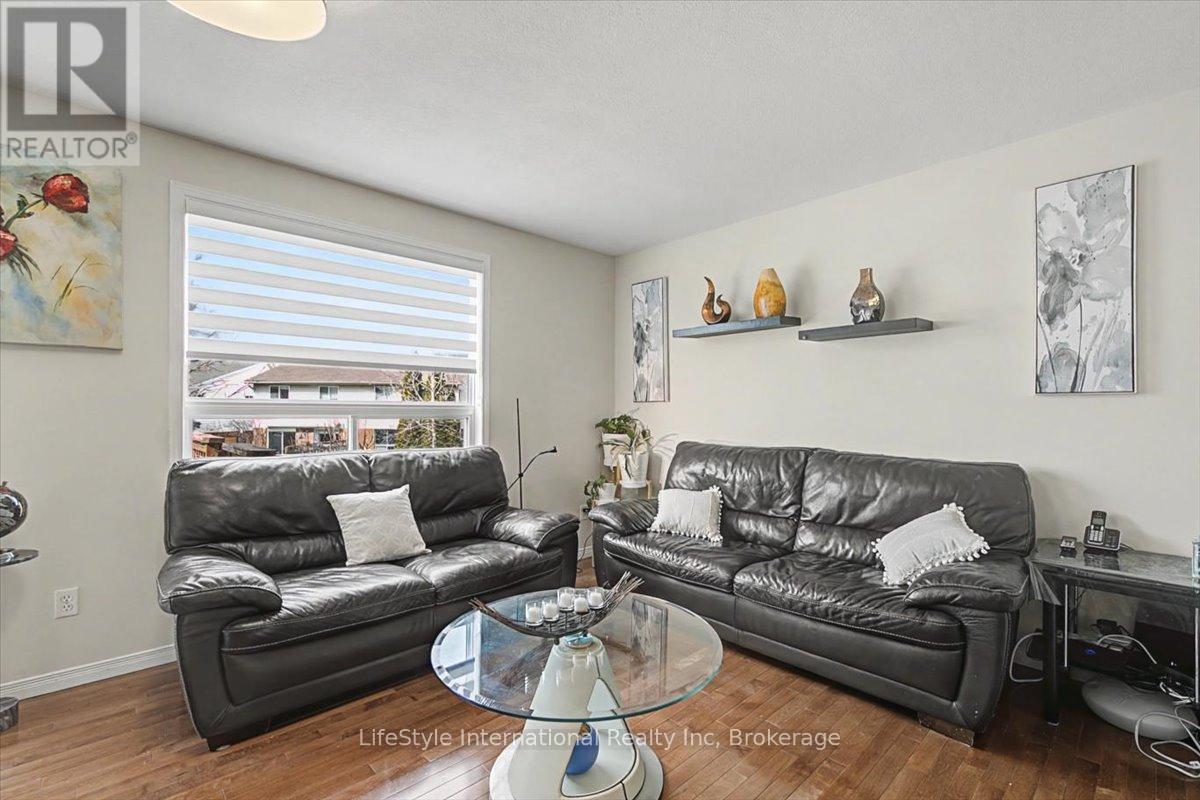 56 Raspberry Lane, Guelph (Grange Road), Ontario  N1E 7H5 - Photo 17 - X12882166