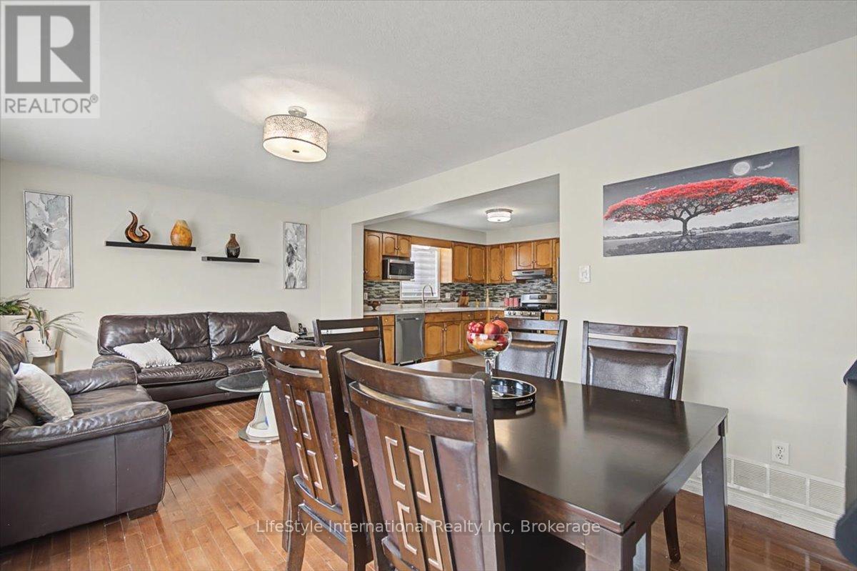 56 Raspberry Lane, Guelph (Grange Road), Ontario  N1E 7H5 - Photo 19 - X12882166