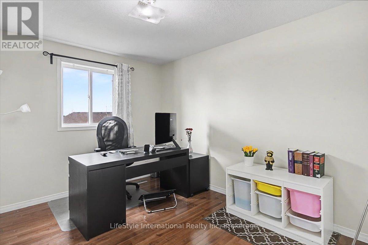 56 Raspberry Lane, Guelph (Grange Road), Ontario  N1E 7H5 - Photo 22 - X12882166