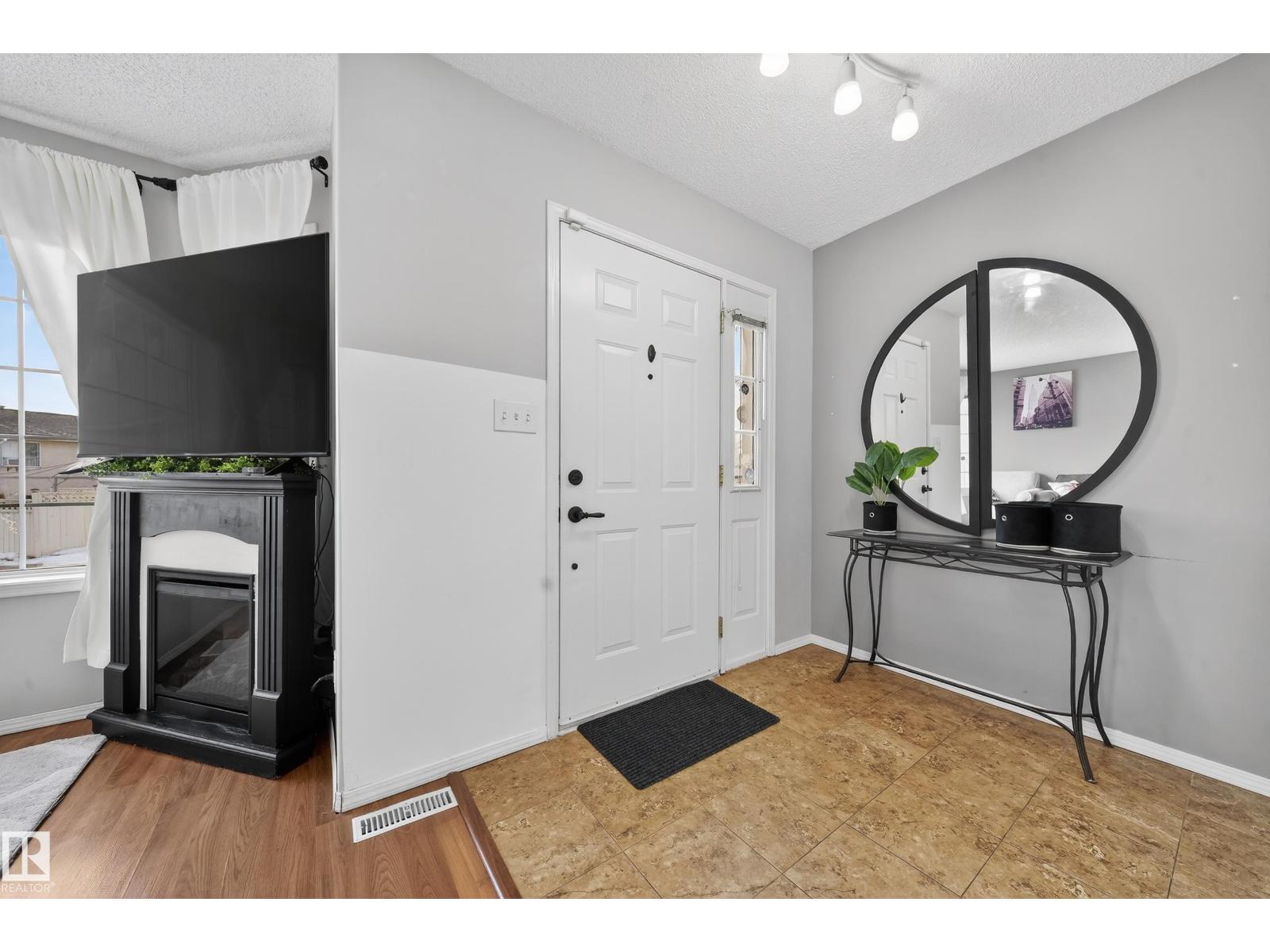 207 River Pt Nw, Edmonton, Alberta  T5A 4Z4 - Photo 6 - E4477444