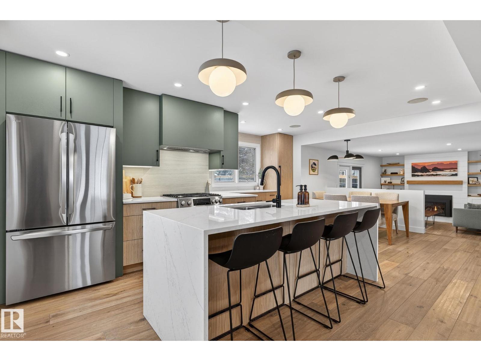 632 WAHSTAO RD NW, edmonton, Alberta