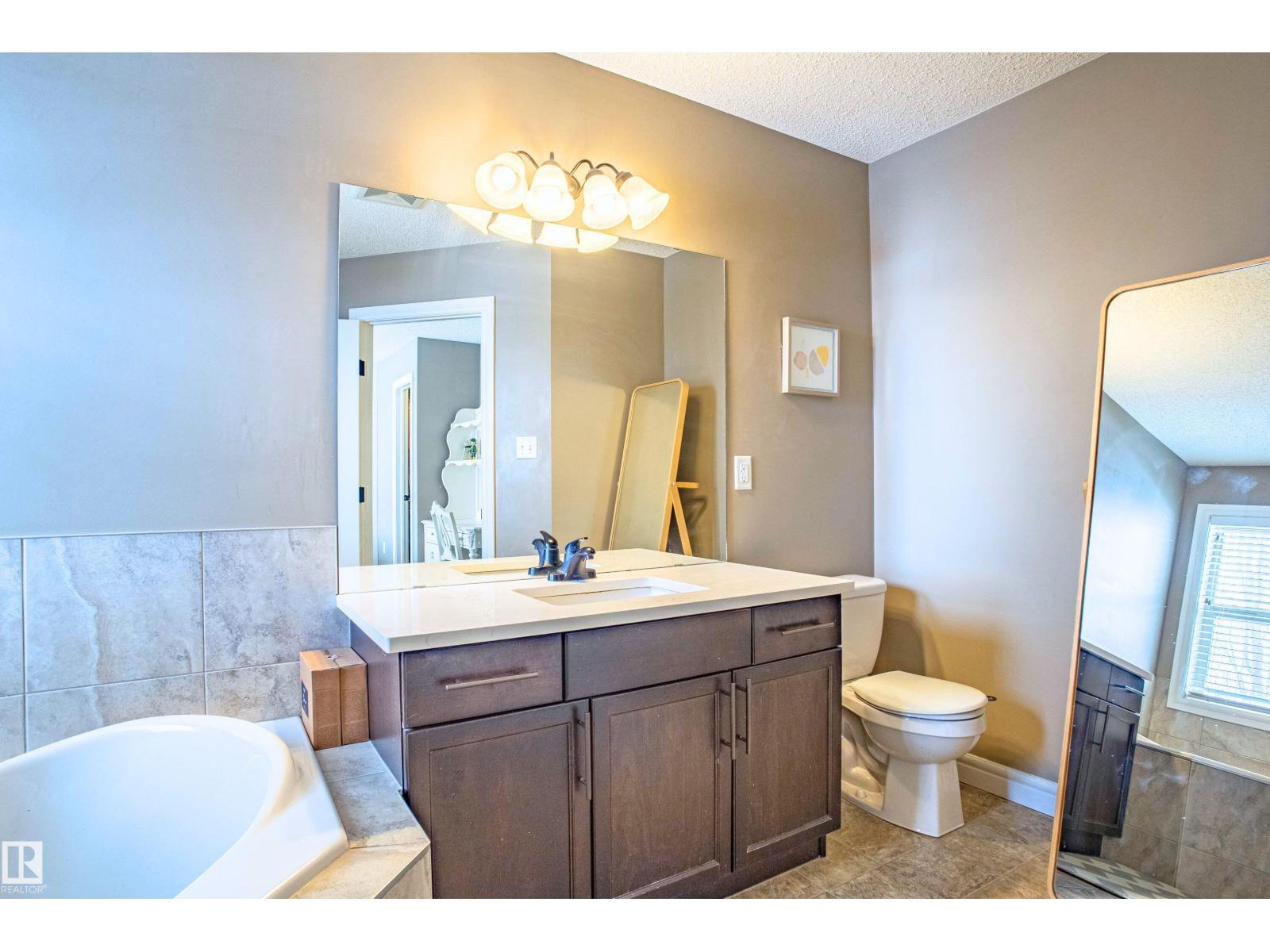 2224 Austin Wy Sw, Edmonton, Alberta  T6W 0L2 - Photo 23 - E4477449