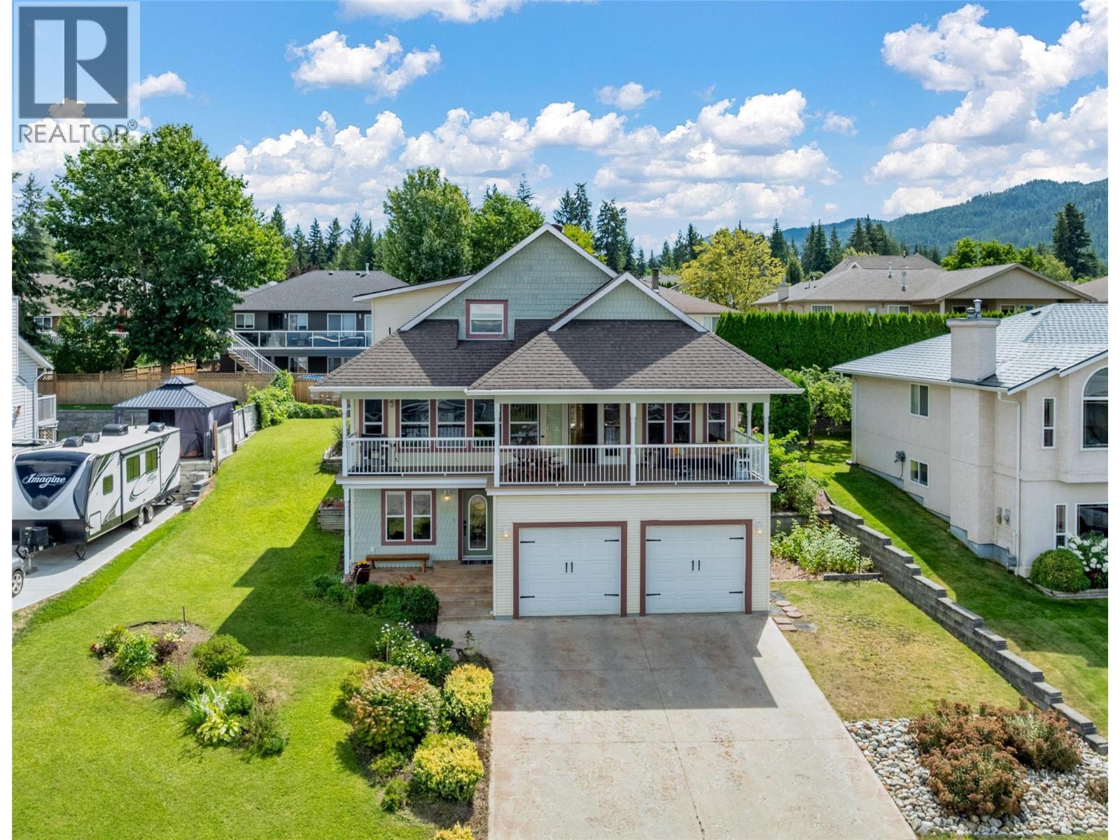 2500 4th Avenue Se, Salmon Arm, British Columbia  V1E 1K7 - Photo 2 - 10378531