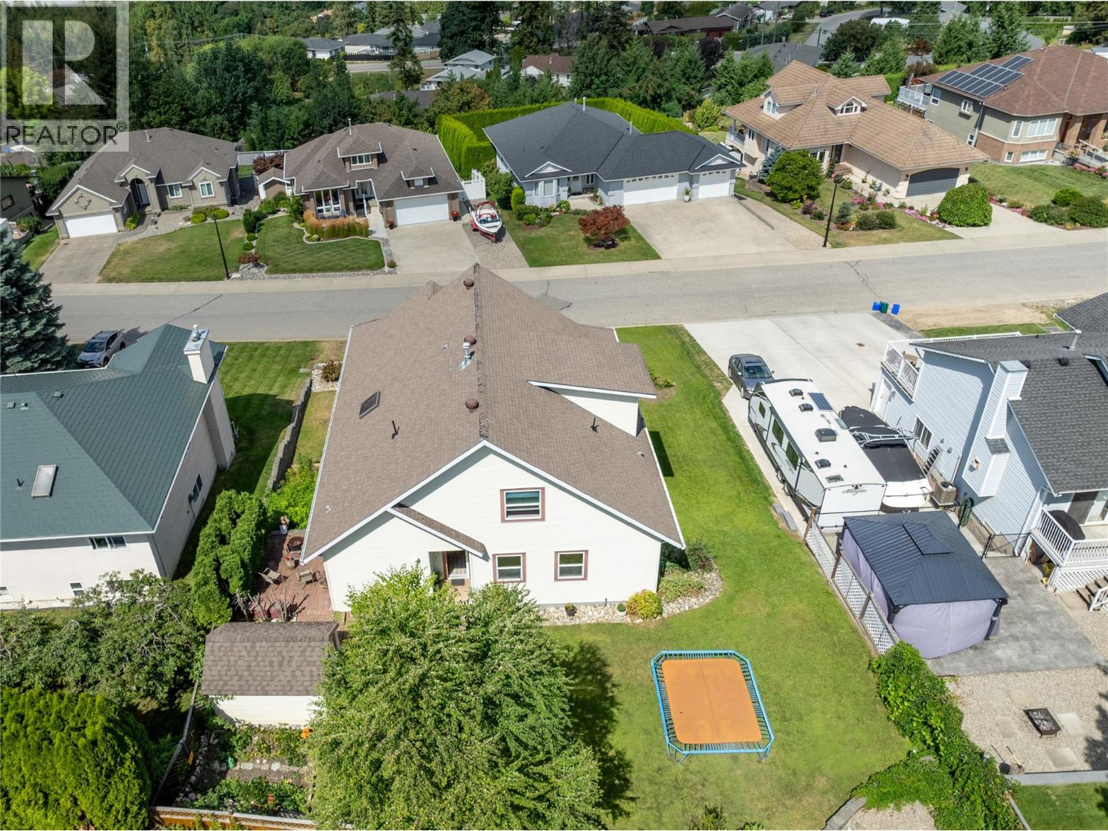 2500 4th Avenue Se, Salmon Arm, British Columbia  V1E 1K7 - Photo 68 - 10378531