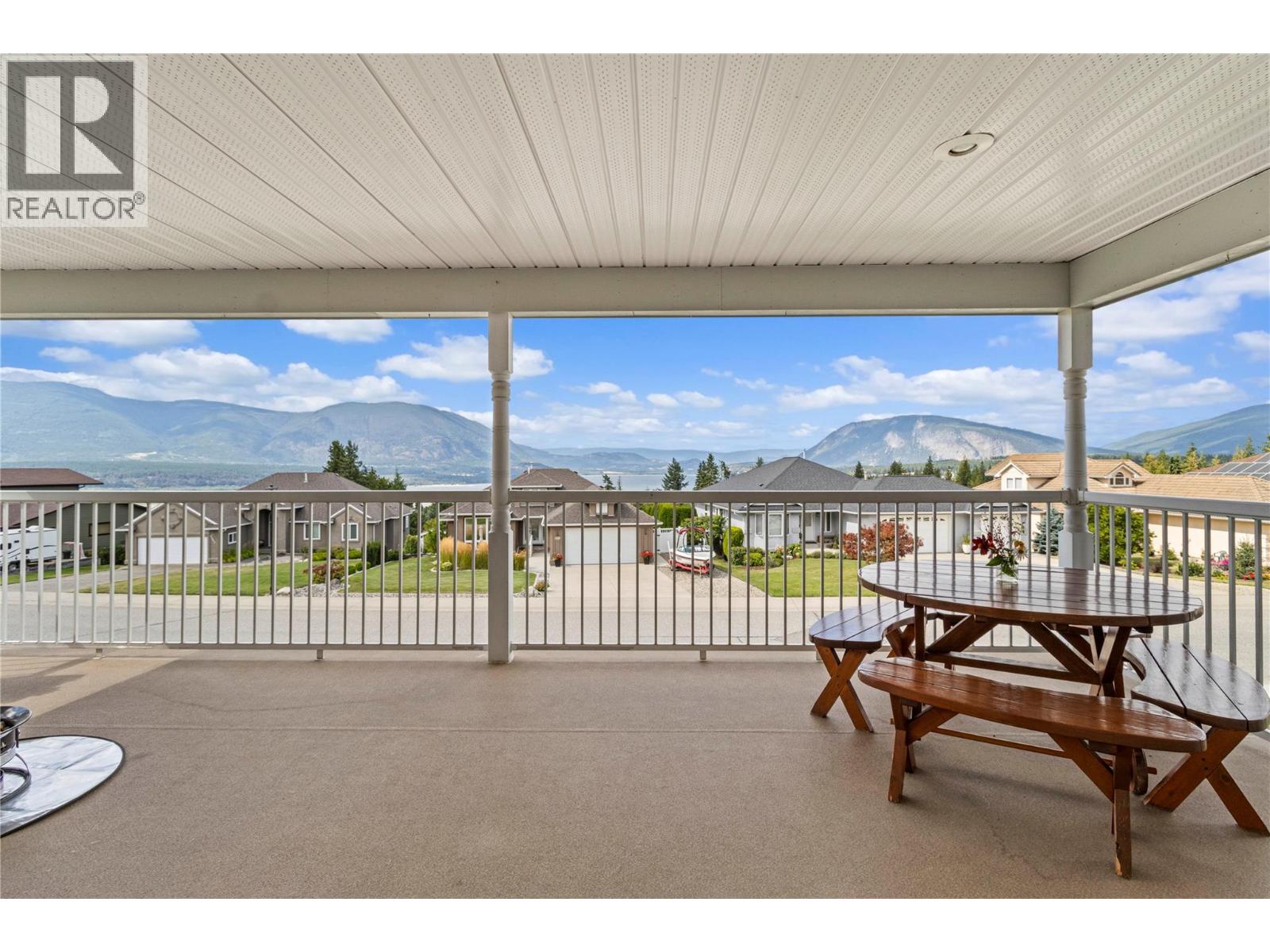 2500 4th Avenue Se, Salmon Arm, British Columbia  V1E 1K7 - Photo 19 - 10378531