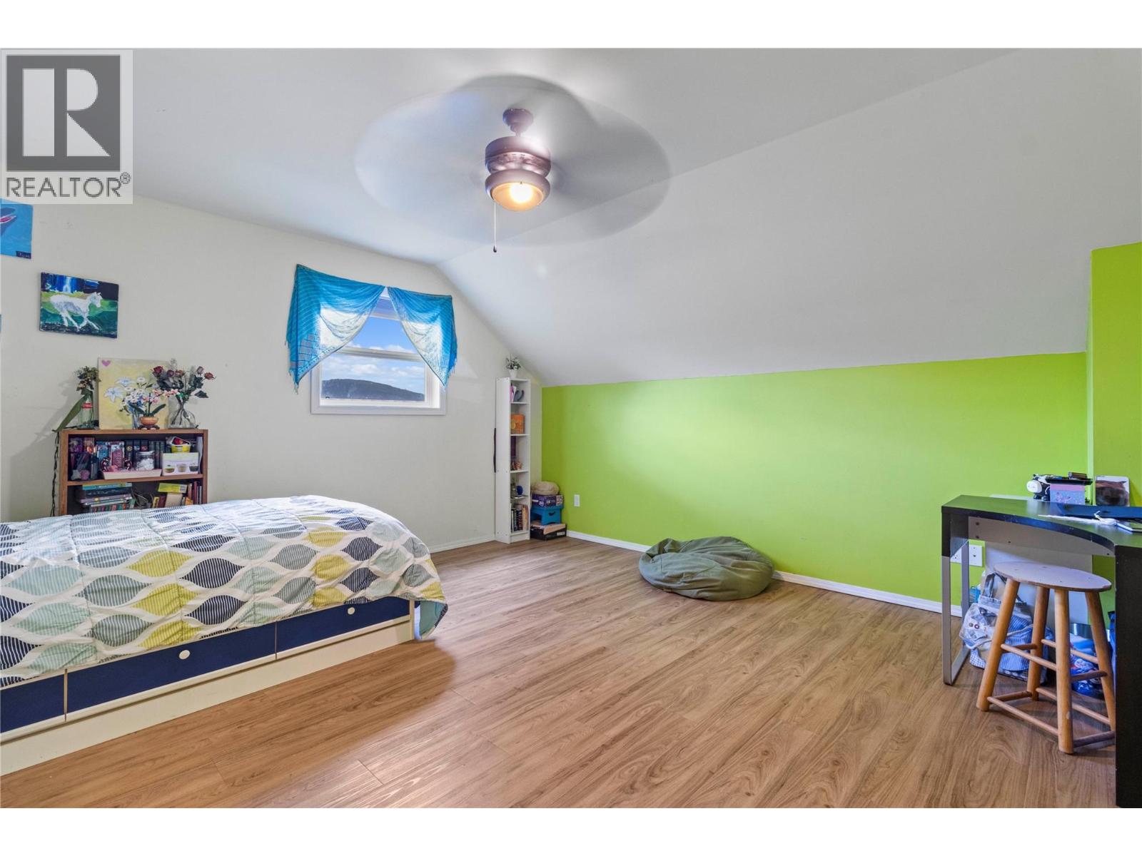 2500 4th Avenue Se, Salmon Arm, British Columbia  V1E 1K7 - Photo 45 - 10378531