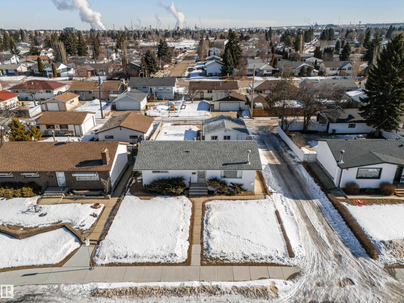 9251 69a St Nw, Edmonton, Alberta  T6B 1W1 - Photo 8 - E4477451