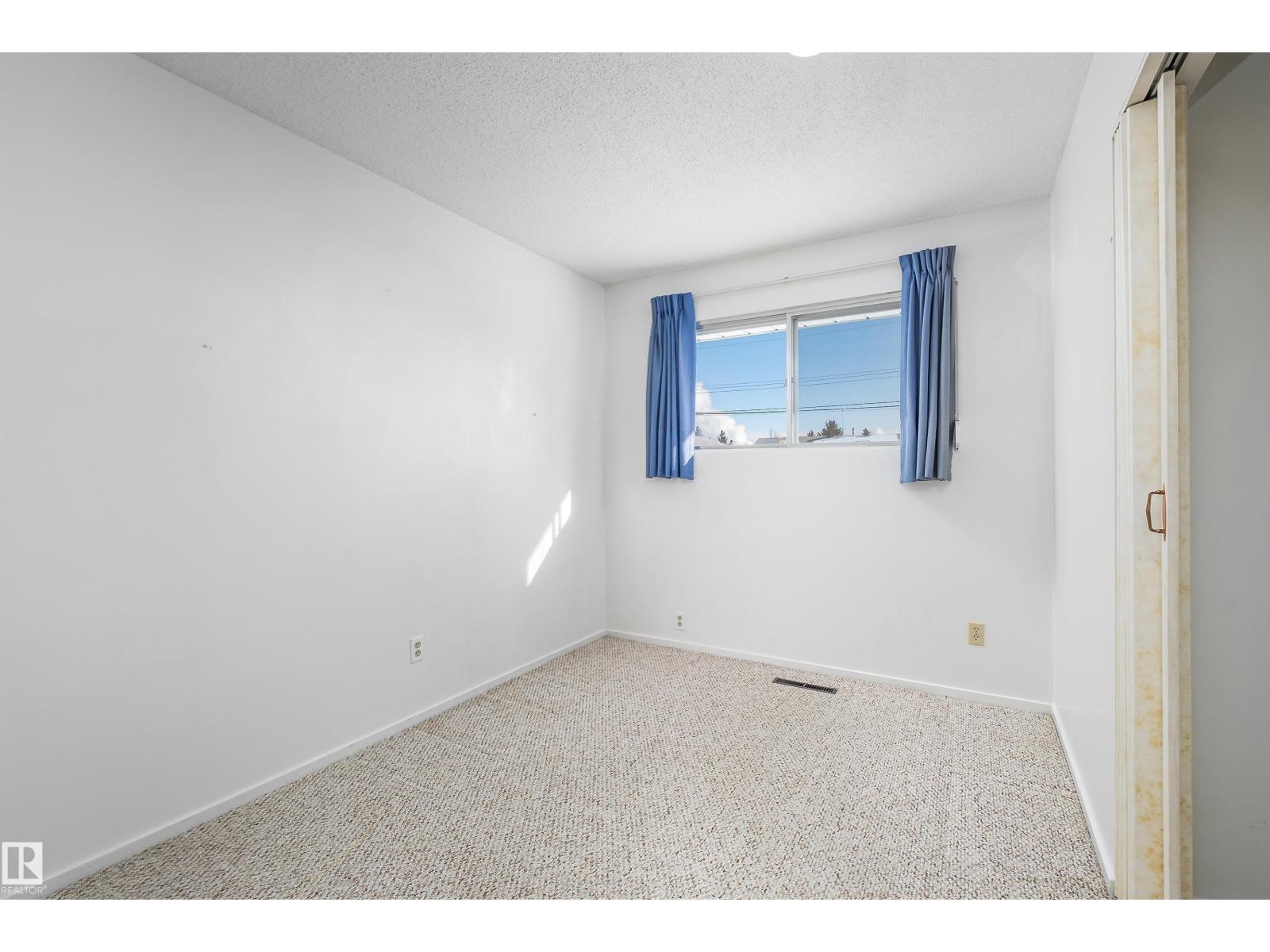 9251 69a St Nw, Edmonton, Alberta  T6B 1W1 - Photo 33 - E4477451