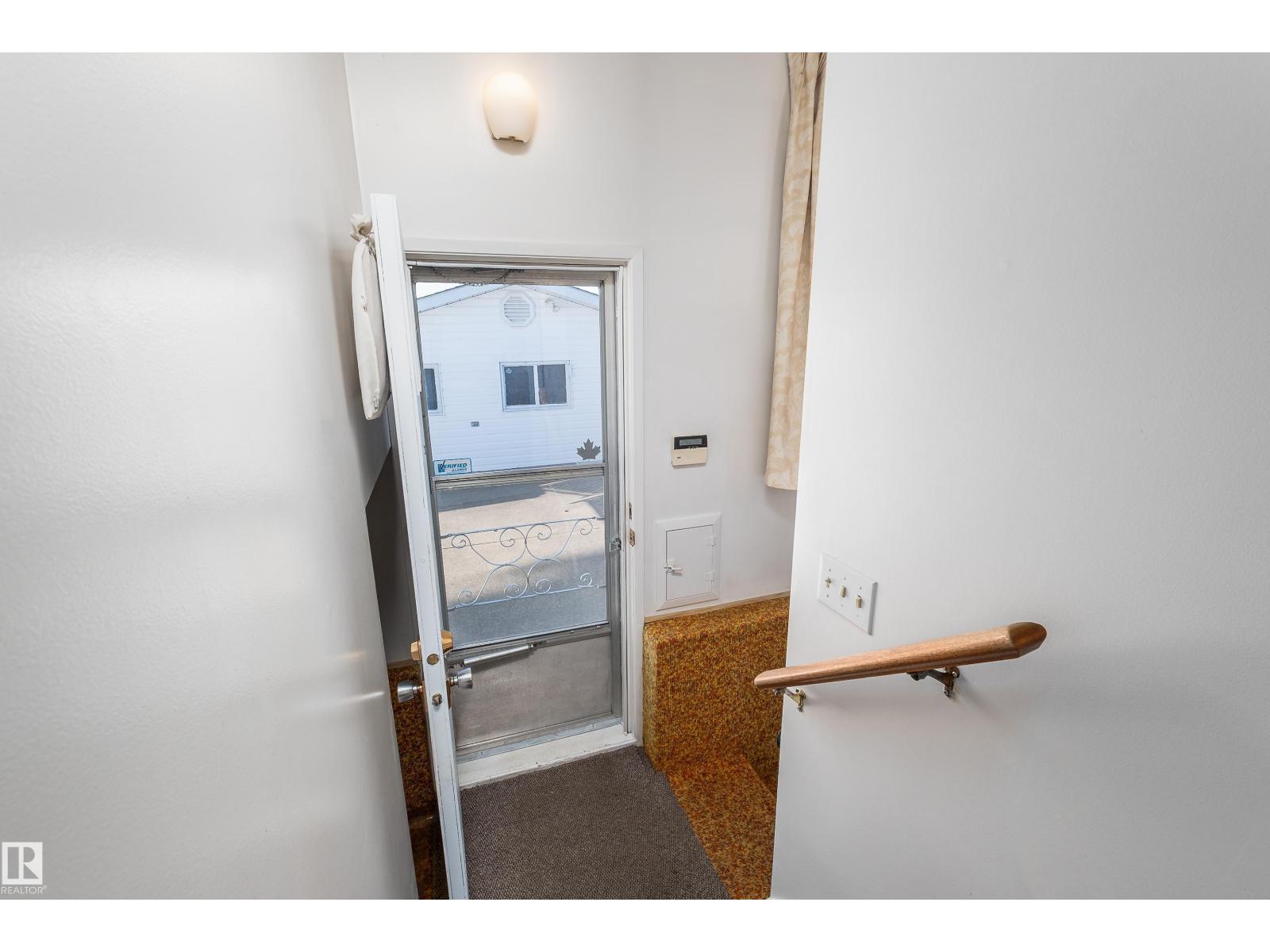 9251 69a St Nw, Edmonton, Alberta  T6B 1W1 - Photo 40 - E4477451