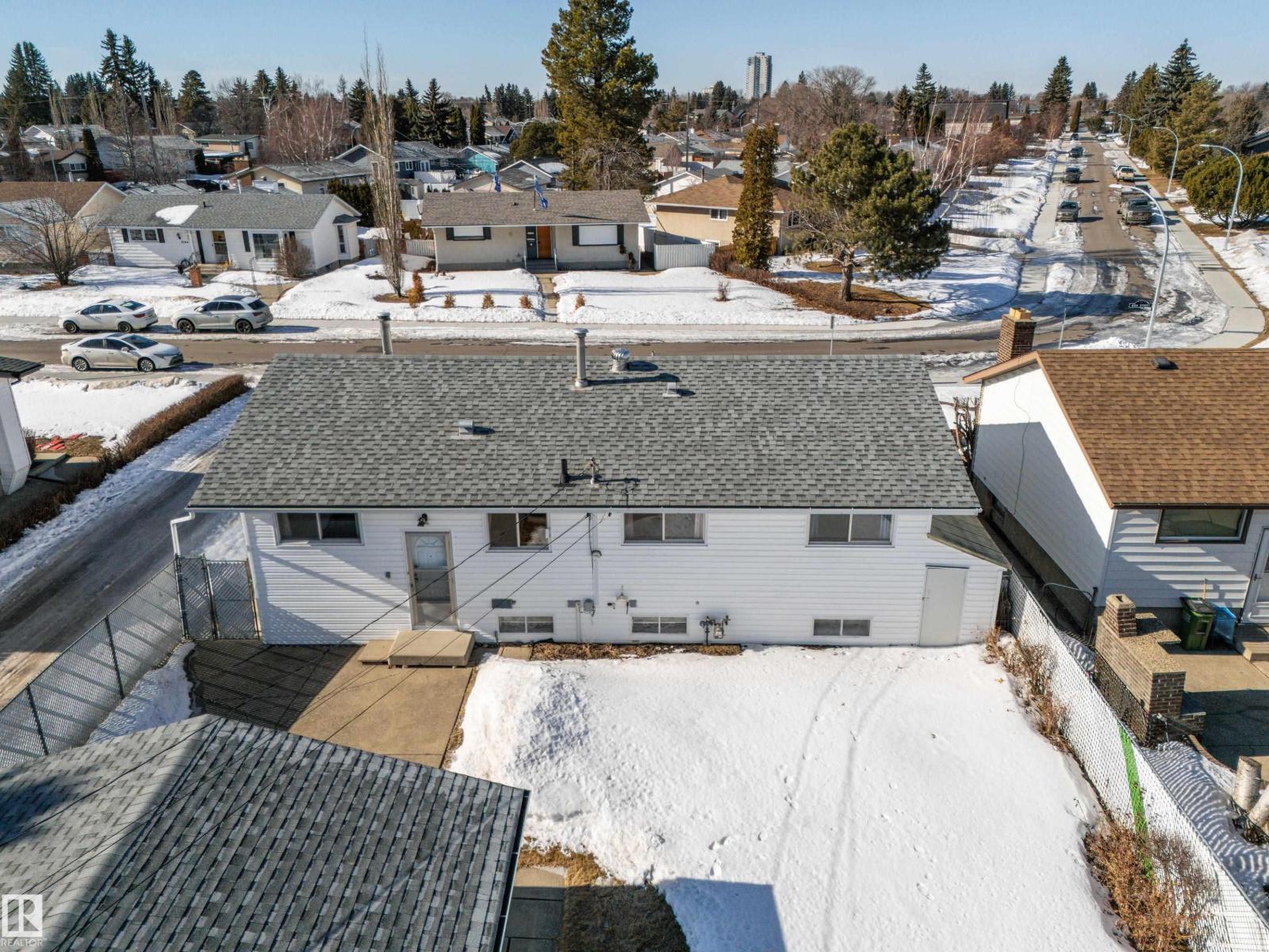 9251 69a St Nw, Edmonton, Alberta  T6B 1W1 - Photo 62 - E4477451