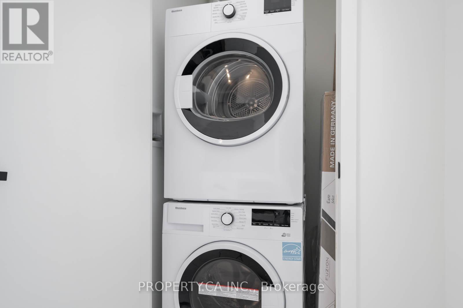 1705 - 55 Charles Street E, Toronto, Ontario  M4Y 0J1 - Photo 10 - C12882132