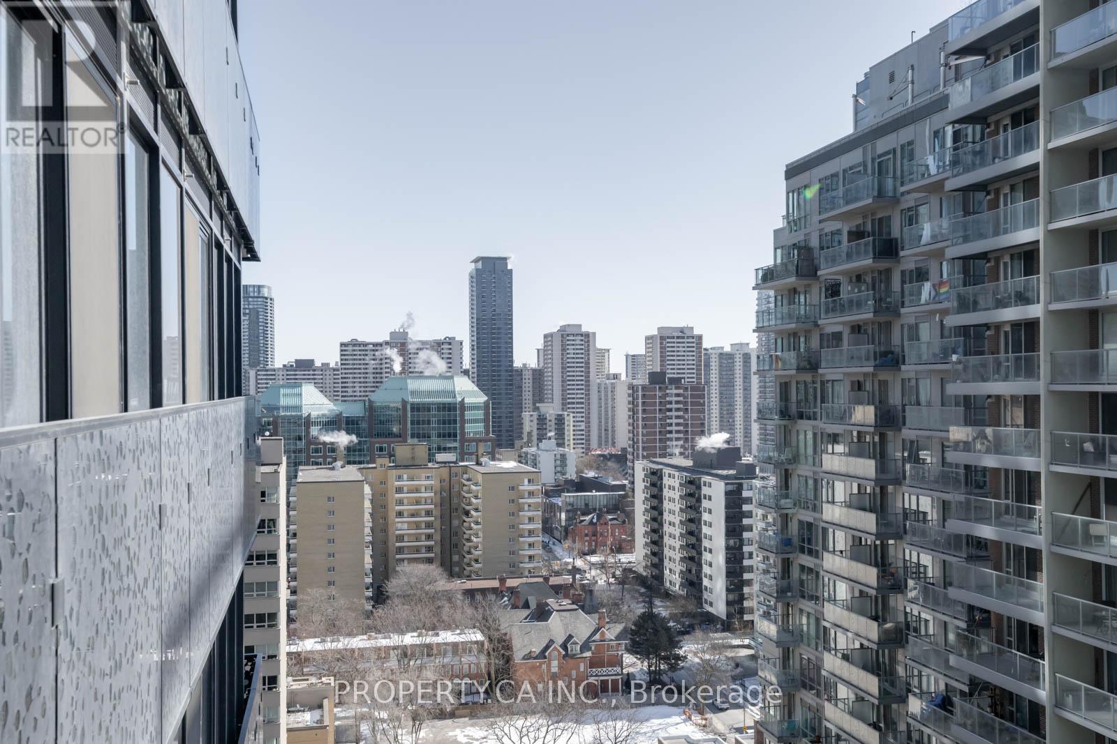 1705 - 55 Charles Street E, Toronto, Ontario  M4Y 0J1 - Photo 14 - C12882132