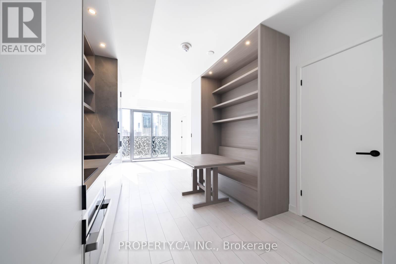 1705 - 55 Charles Street E, Toronto, Ontario  M4Y 0J1 - Photo 3 - C12882132