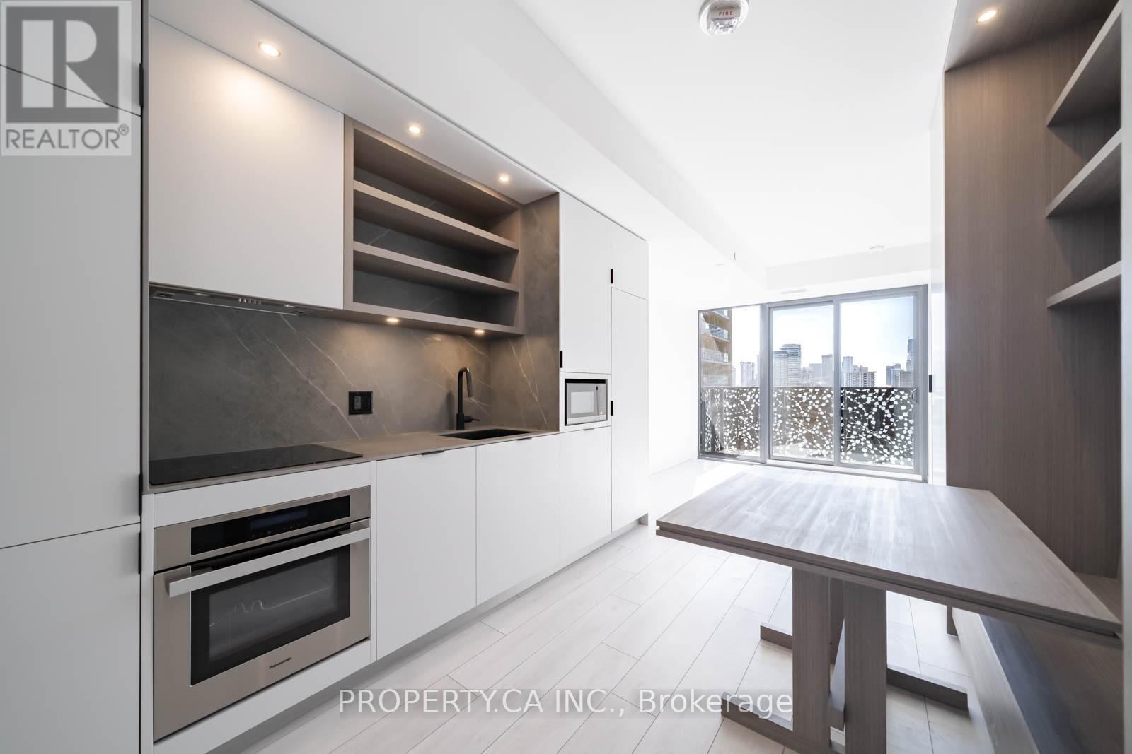 1705 - 55 Charles Street E, Toronto, Ontario  M4Y 0J1 - Photo 4 - C12882132