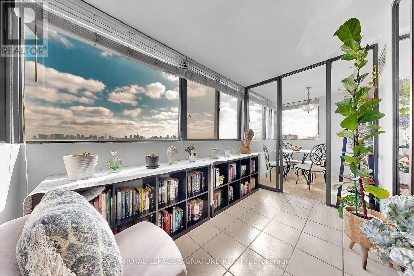 902 - 133 Torresdale Avenue, Toronto (Westminster-Branson), Ontario  M2R 3T2 - Photo 17 - C12879320