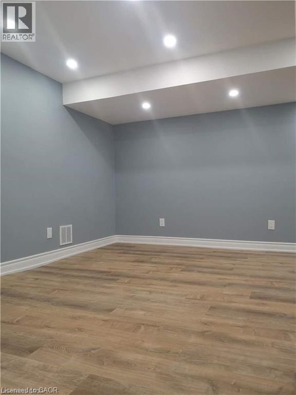 46 Sharon Court, Brampton, Ontario  L6W 3B7 - Photo 4 - 40812221