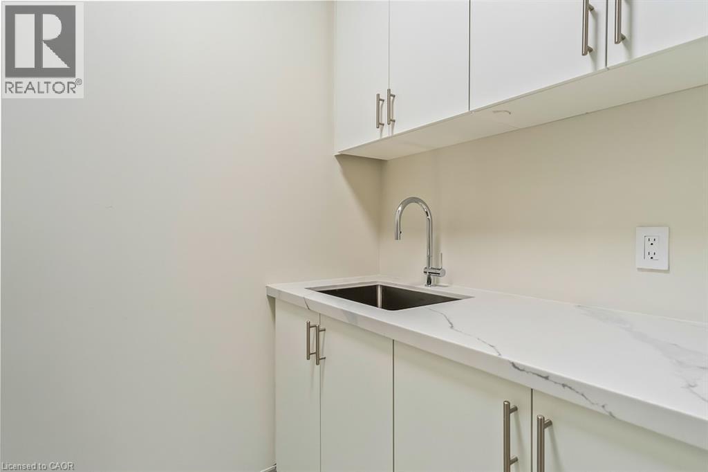 123 Maurice Drive Unit# 201, Oakville, Ontario  L6K 2W6 - Photo 12 - 40812166