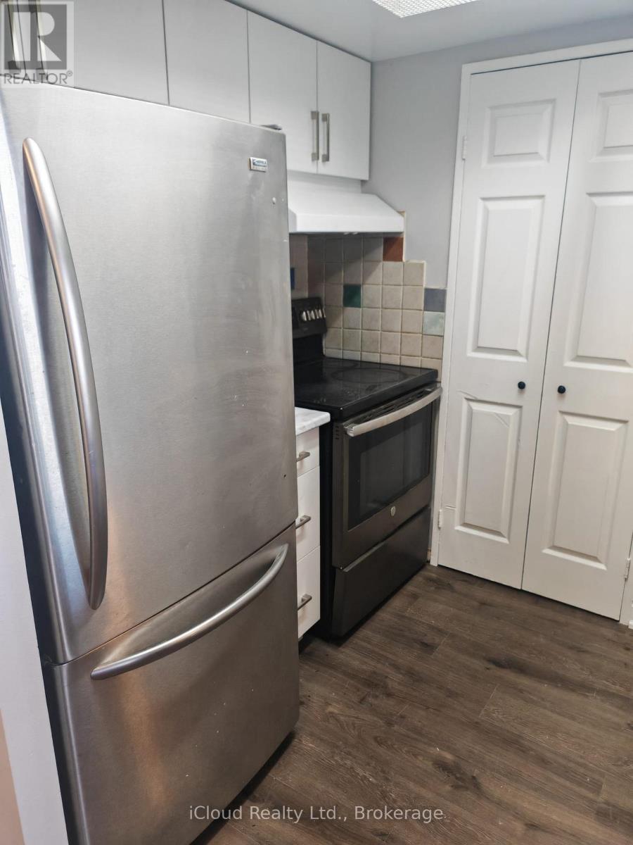 2006 - 265 Enfield Place, Mississauga, Ontario  L5B 3Y6 - Photo 12 - W12882144