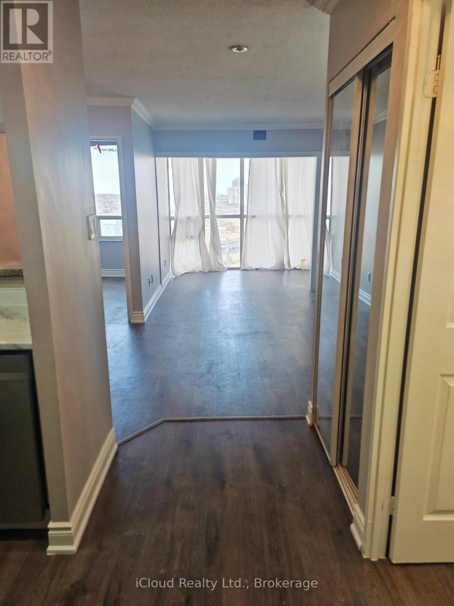 2006 - 265 Enfield Place, Mississauga, Ontario  L5B 3Y6 - Photo 6 - W12882144