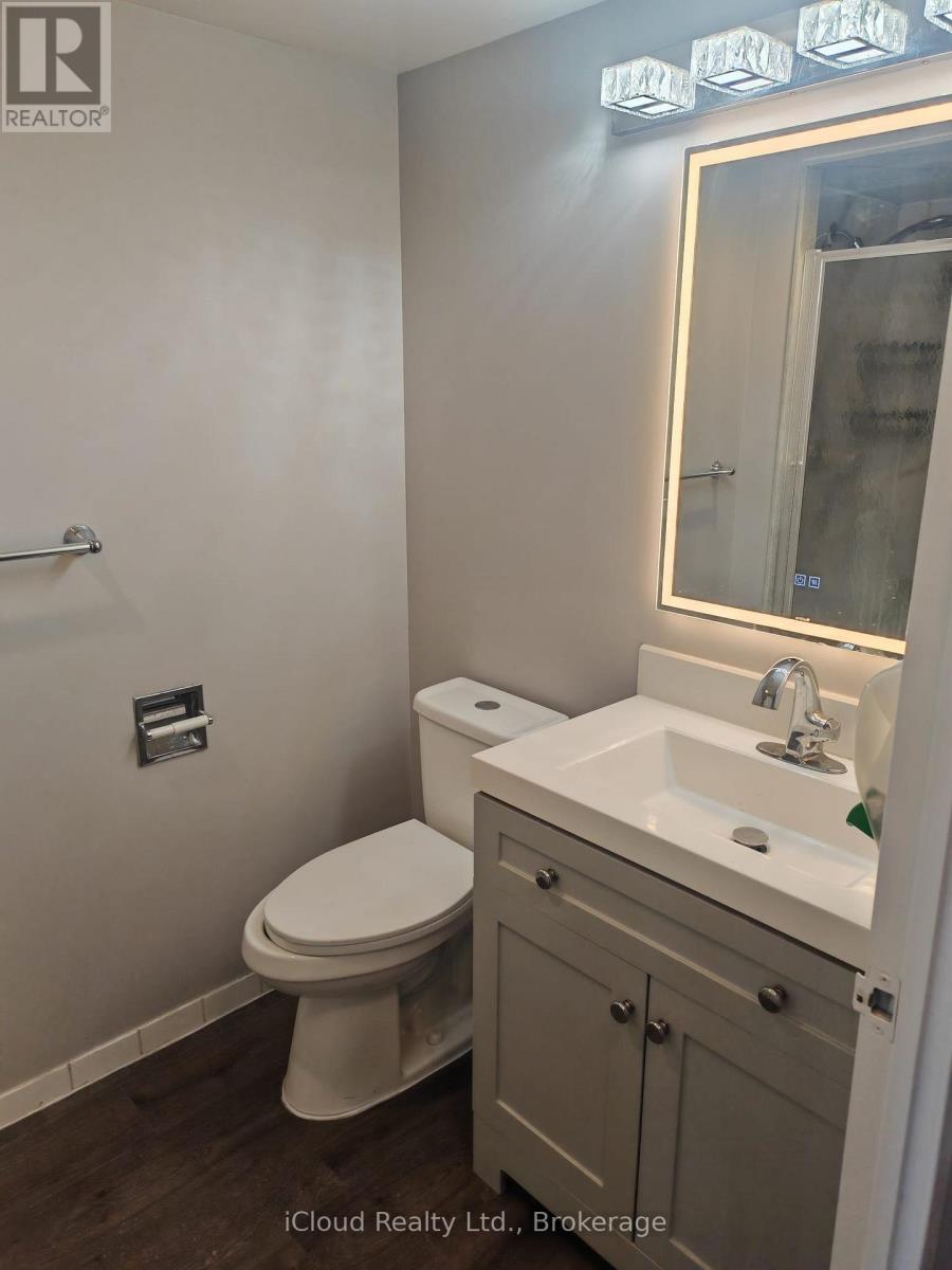 2006 - 265 Enfield Place, Mississauga, Ontario  L5B 3Y6 - Photo 7 - W12882144