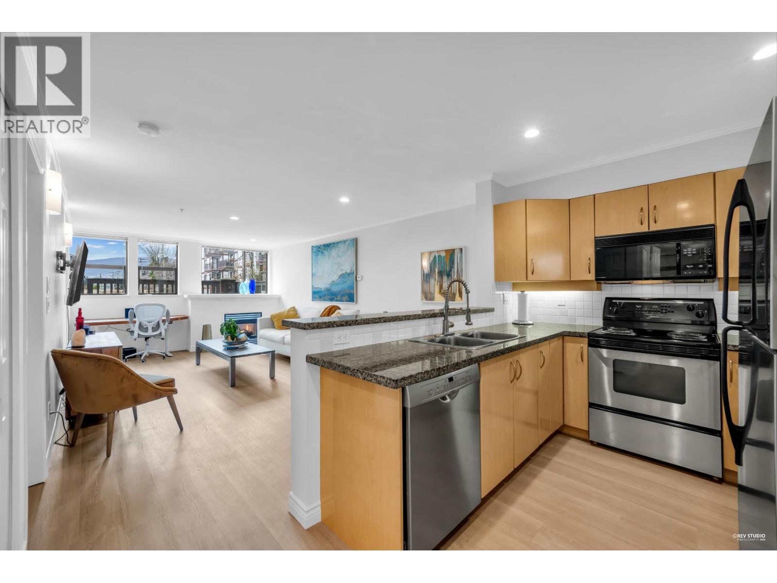 207 305 Lonsdale Avenue, North Vancouver, British Columbia  V7M 2G3 - Photo 15 - R3096996