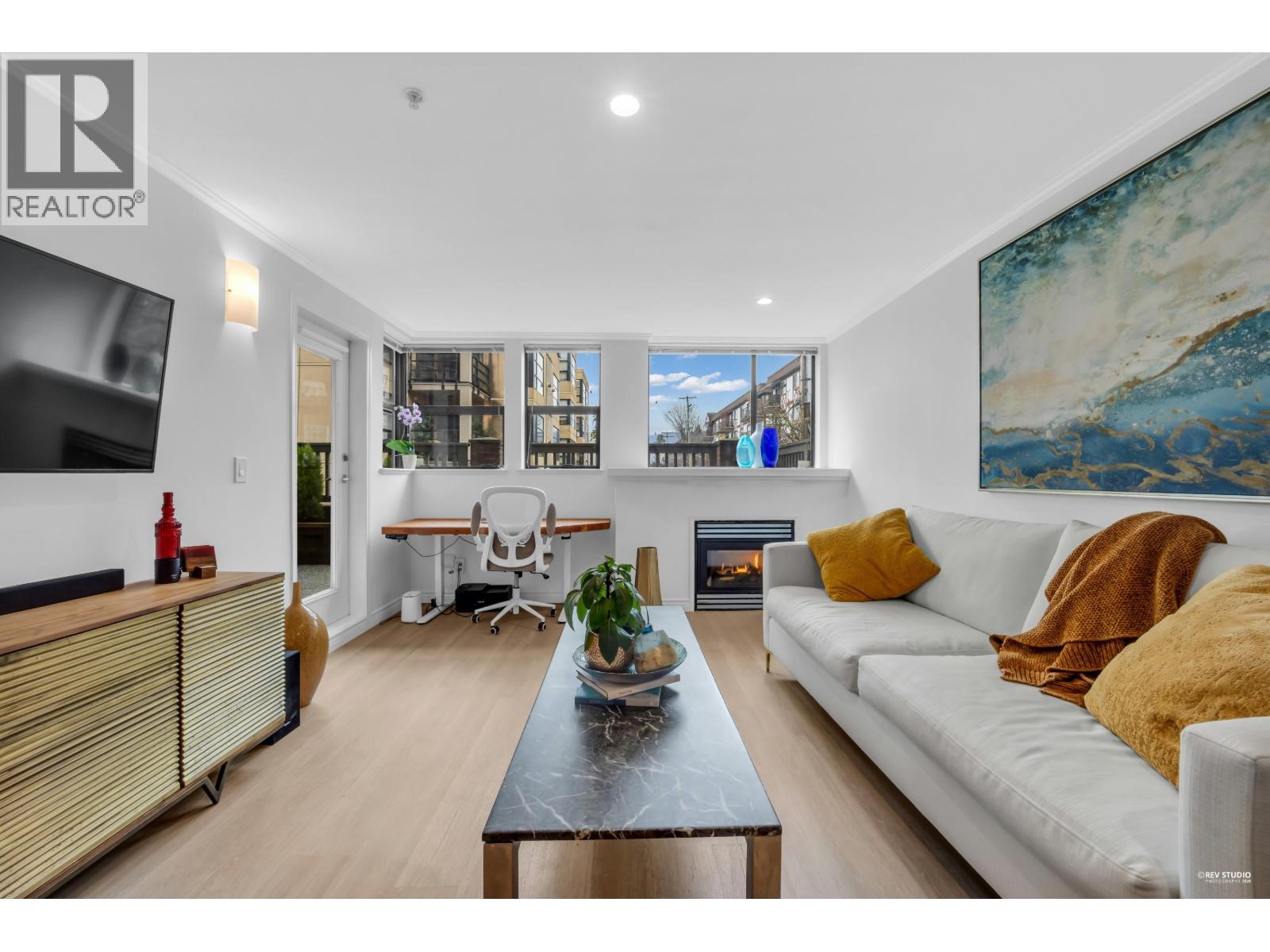 207 305 Lonsdale Avenue, North Vancouver, British Columbia  V7M 2G3 - Photo 13 - R3096996