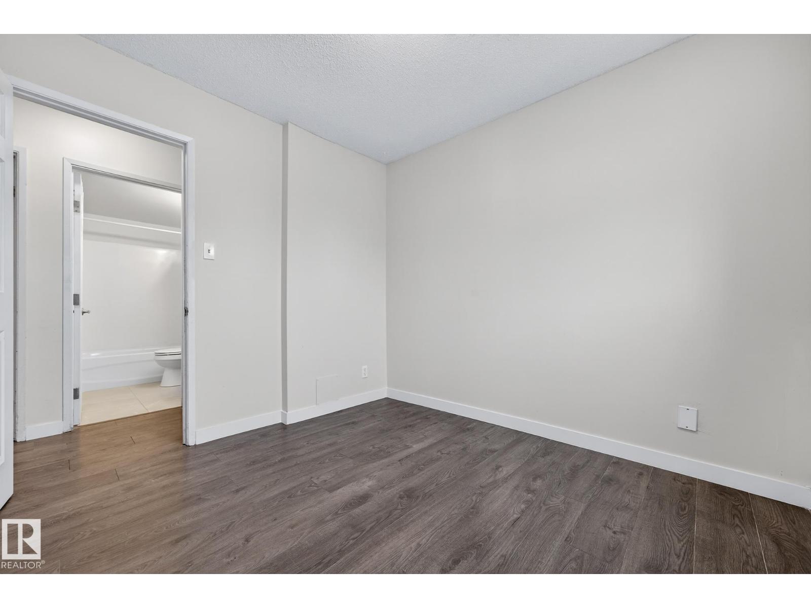 1414 Lakewood Rd W Nw, Edmonton, Alberta  T6K 3M2 - Photo 13 - E4477453