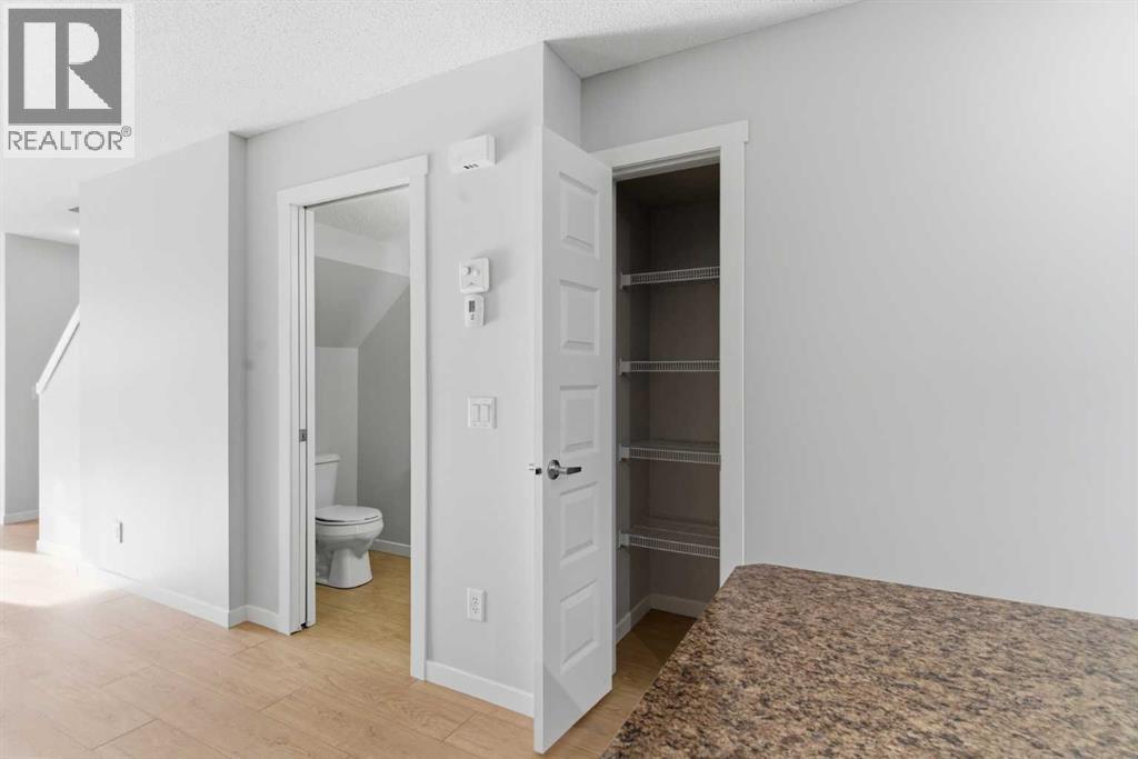 525 Mckenzie Towne Close Se, Calgary, Alberta  T2Z 1A8 - Photo 19 - A2292784