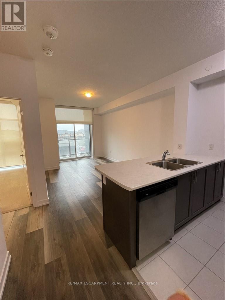 214 - 450 Dundas Street E, Hamilton, Ontario  L8B 1Z2 - Photo 7 - X12882088