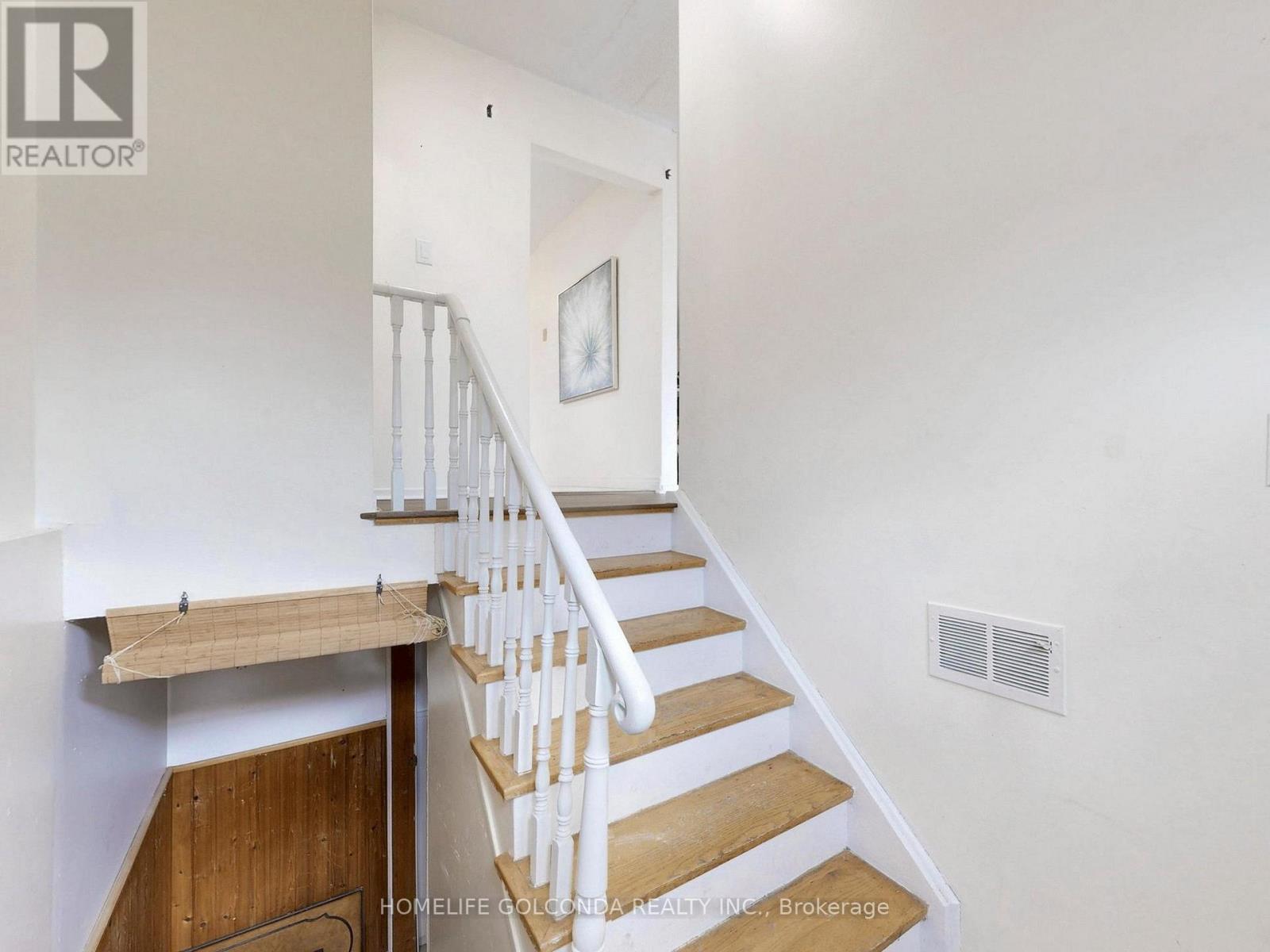 81 Sexton Crescent, Toronto, Ontario  M2H 2L7 - Photo 6 - C12878716