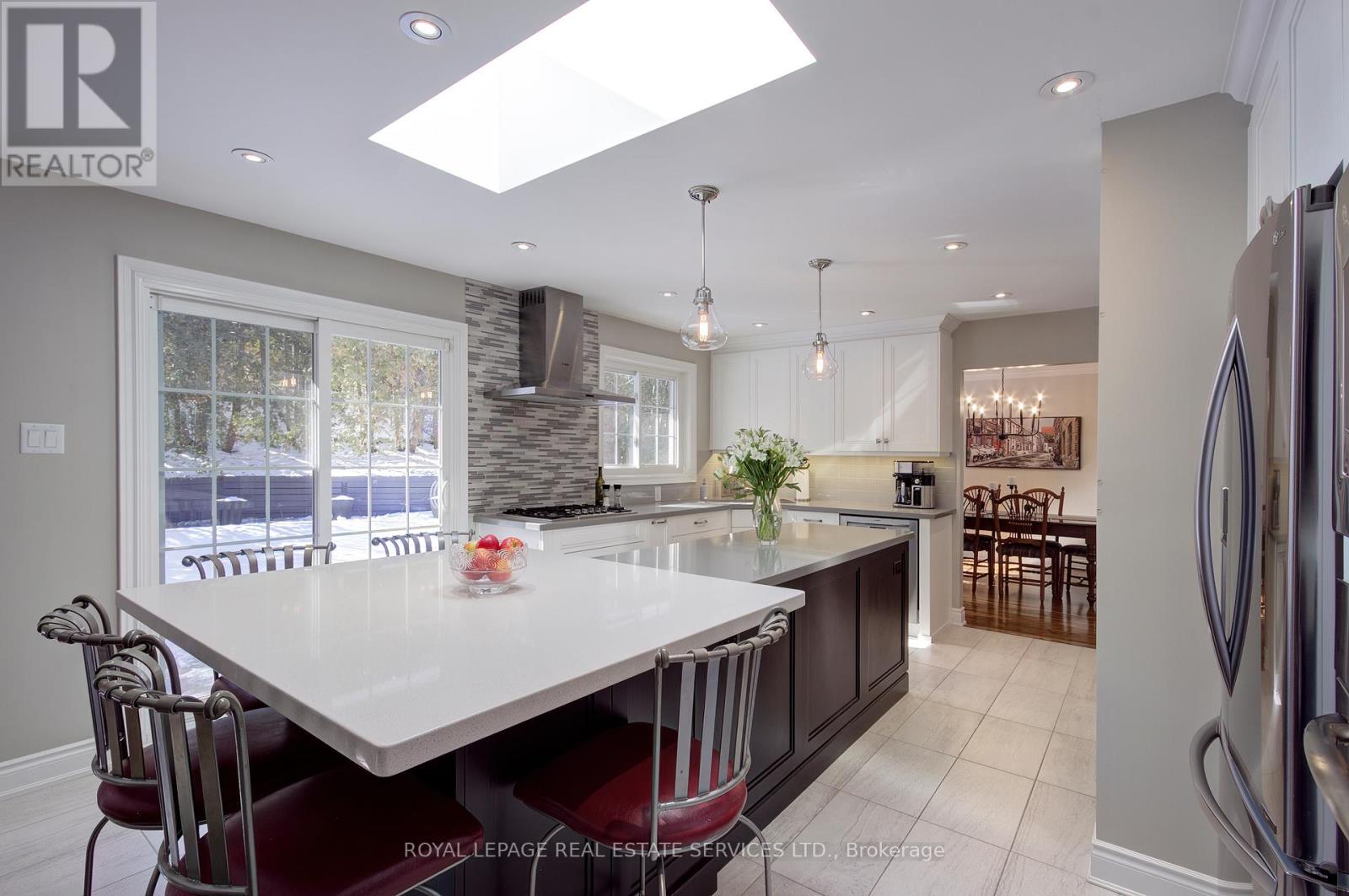 884 Silver Birch Trail, Mississauga, Ontario  L5J 4C1 - Photo 15 - W12826000