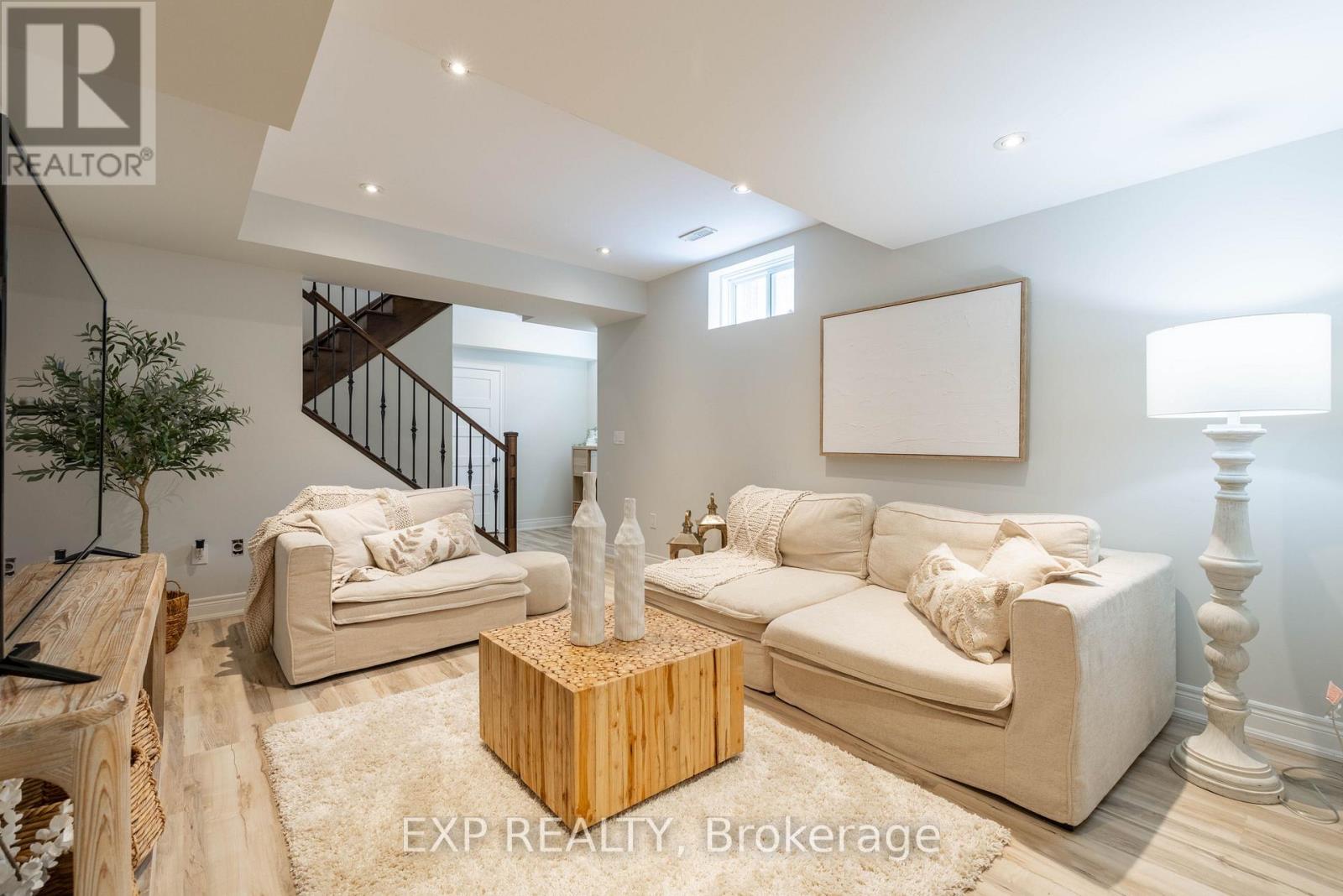 258 Andrew Street, Newmarket, Ontario  L3Y 1H2 - Photo 37 - N12723444